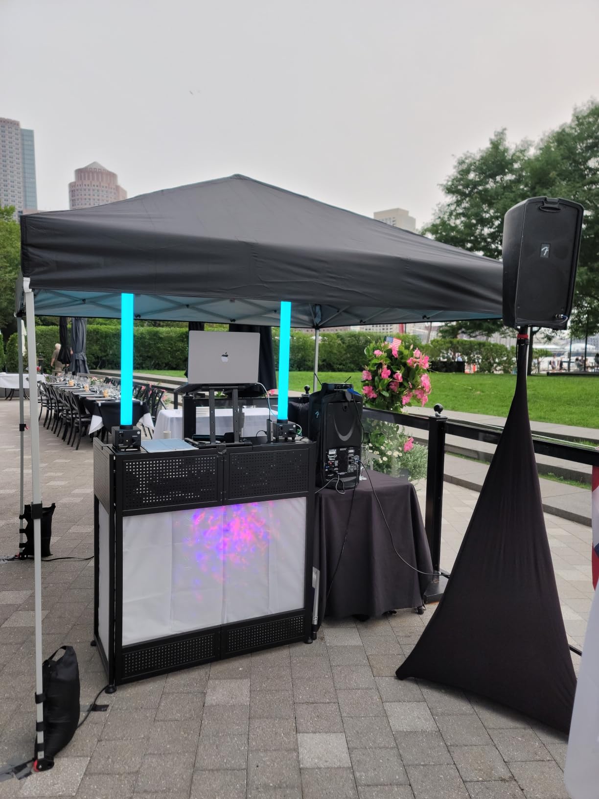 CROWN SHADES 10x10 Pop Up Canopy with 1 Side Wall, Beach Canopy Tent, White customer photo 1