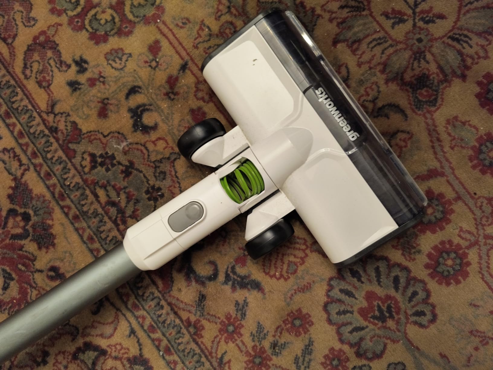 Greenworks 24V Brushless Cordless Stick Vacuum, Lightweight, Handheld, Pet, Anti-Allergen HEPA Filtration, Hard Floor, Carpet, Car, 4Ah Battery, and 30-Minute Charge Time (White) customer photo 2