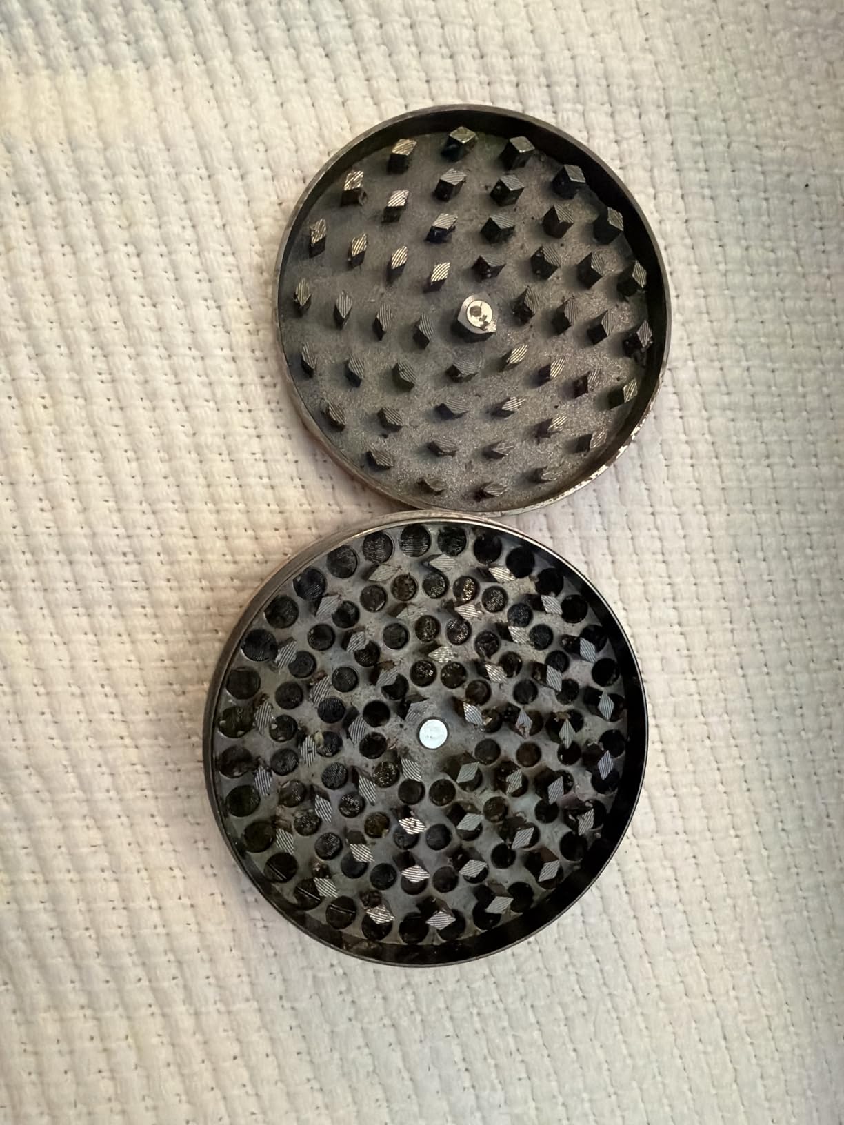 KINGTOP 3 Inch Large Grinder, Zinc Alloy Mills (Colorful) customer photo 2