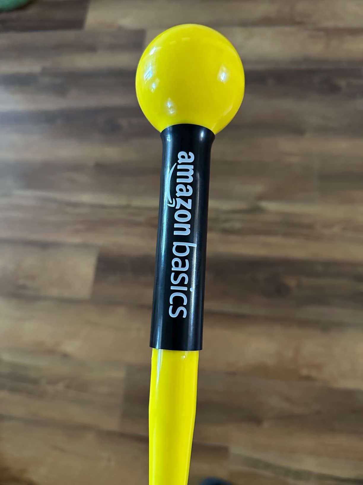 Amazon Basics Golf Swing Trainer Aid and Warm-Up Practice Stick for Grip, Balance, Distance and Power Training customer photo 1