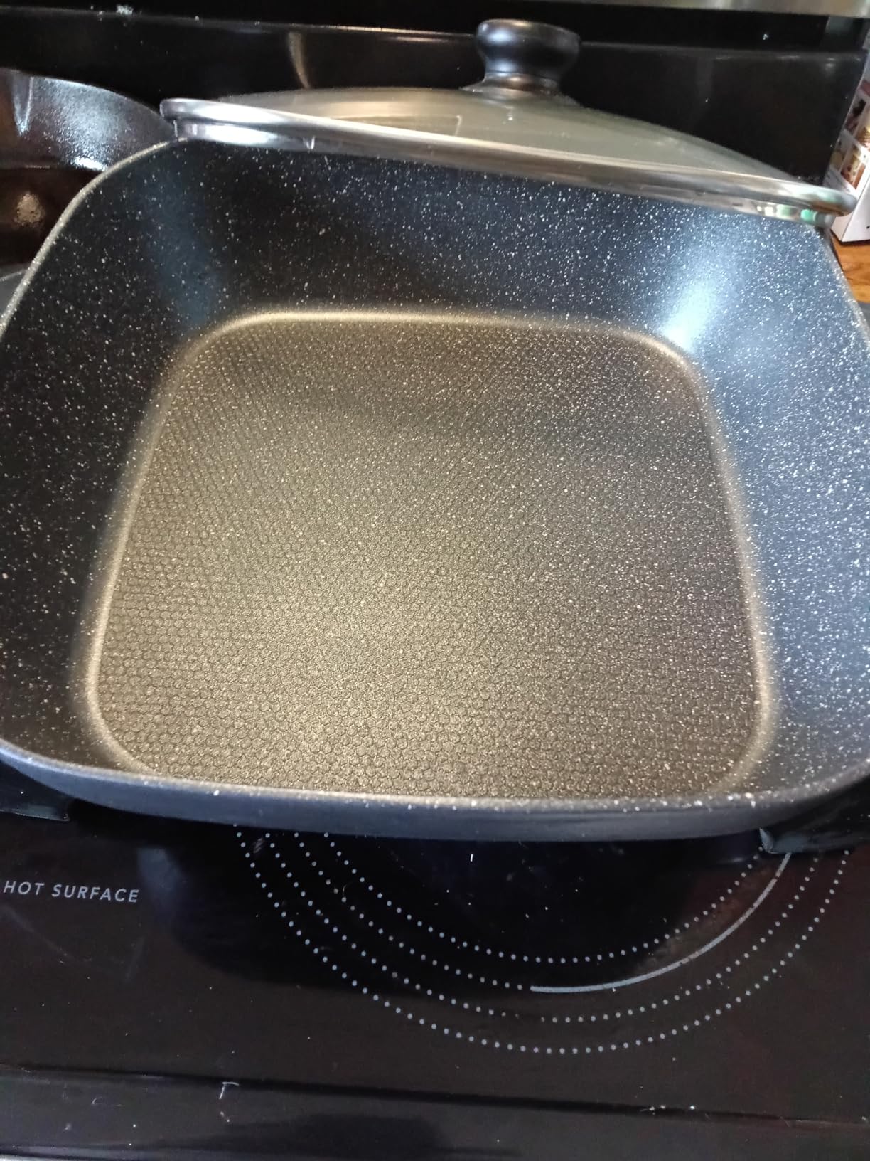 Elite Gourmet 10.5Qt Nonstick Electric Skillet, Extra-Deep 16