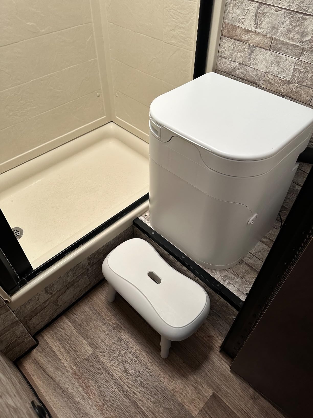 Origin Composting Toilet - 12V Electric Agitator, Urine Diverting RV Toilet for Van Life, Tiny Home & Boat - 15