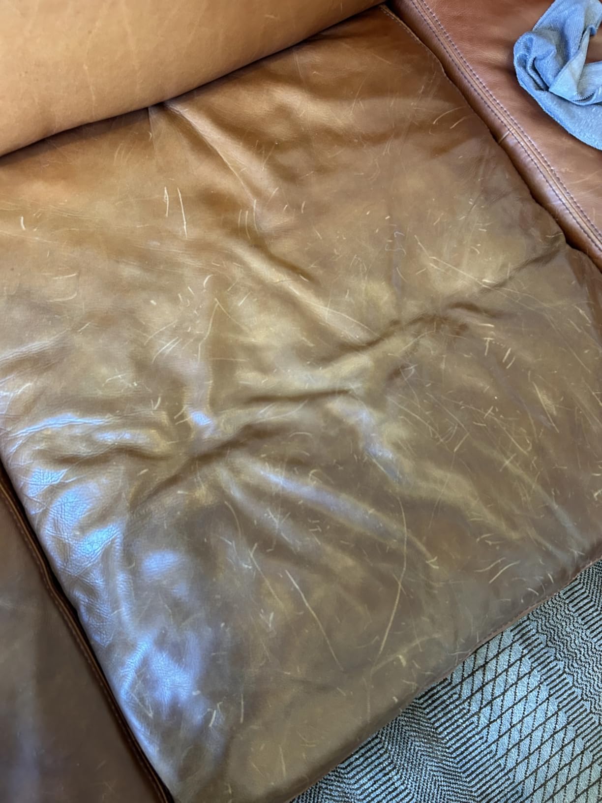Leather Honey Complete Leather Care Kit - Non-Toxic, Made in USA | Trusted Since 1968. Complete Kit Includes Cleaner, Conditioner and Cloths. Clean & Restore Couches, Car Seats, Jackets & Bags customer photo 1
