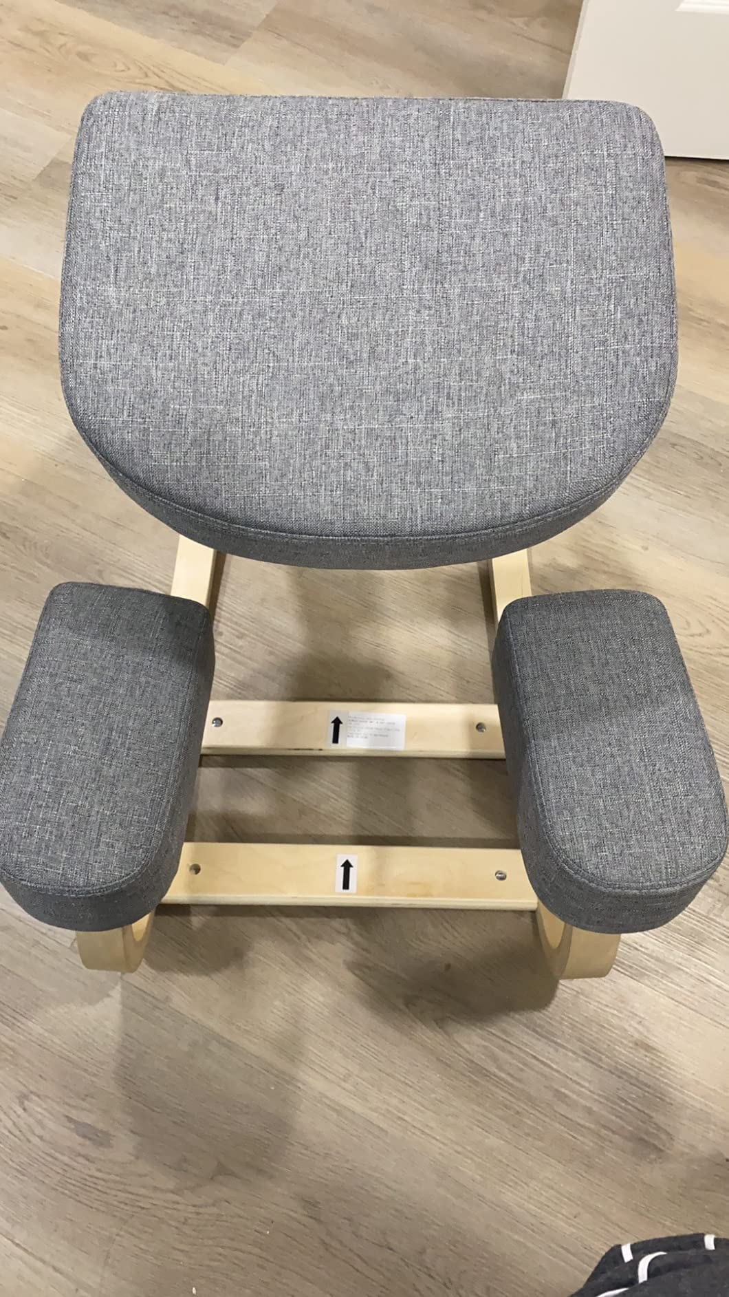 GIANTEX Kneeling Chair, Wood Posture Chair, Max Load 330 Lbs, Rocking Knee Chair with Soft Cushion, Natural Relief for Back, Shoulder or Neck Pain, Ergonomic Kneeling Chair for Office Home customer photo 1