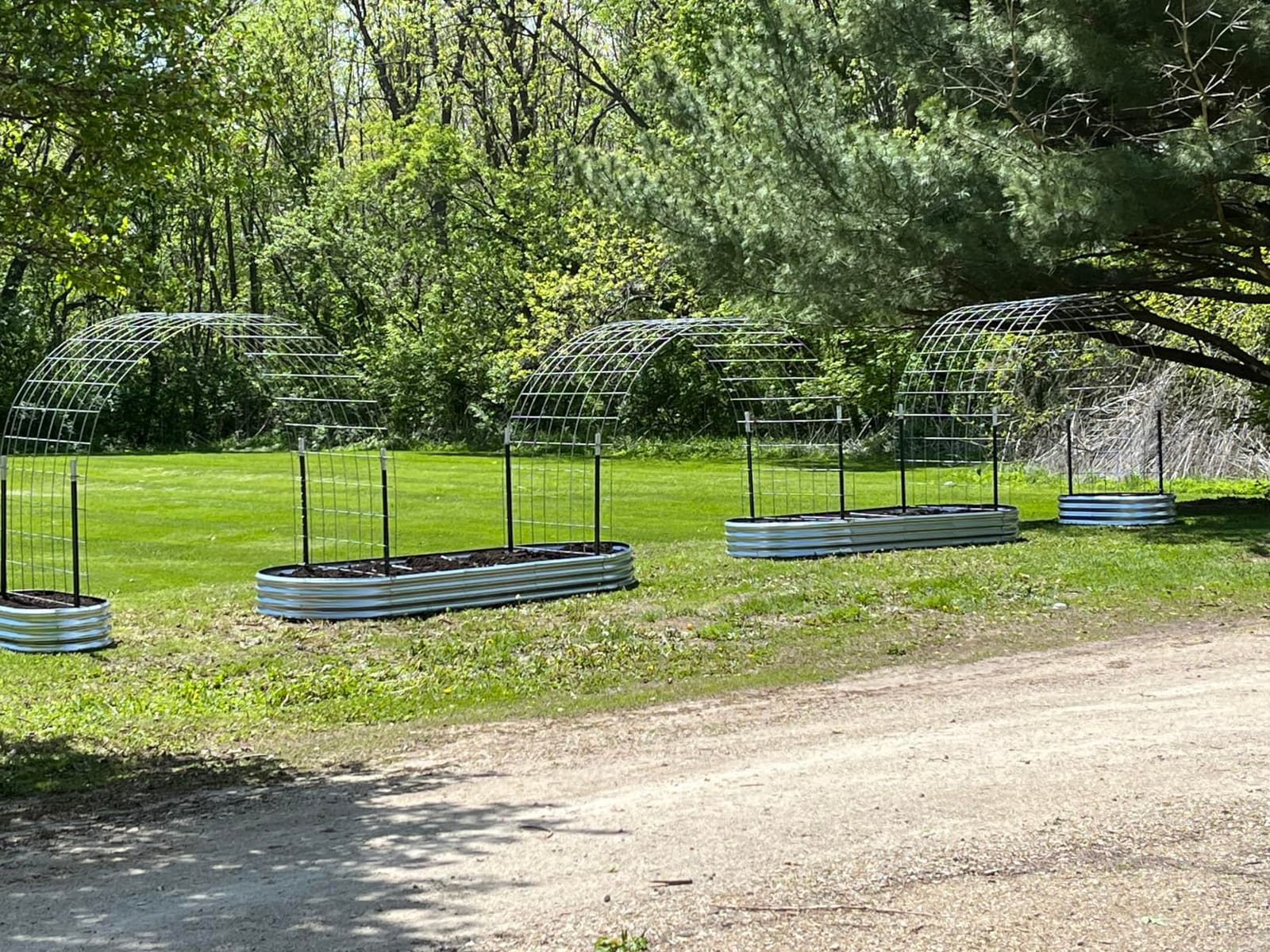 Land Guard 2Pcs Galvanized Raised Garden Bed Kit, Galvanized Planter Oval Large Metal Raised Garden Boxes Outdoor for Vegetables… customer photo 1