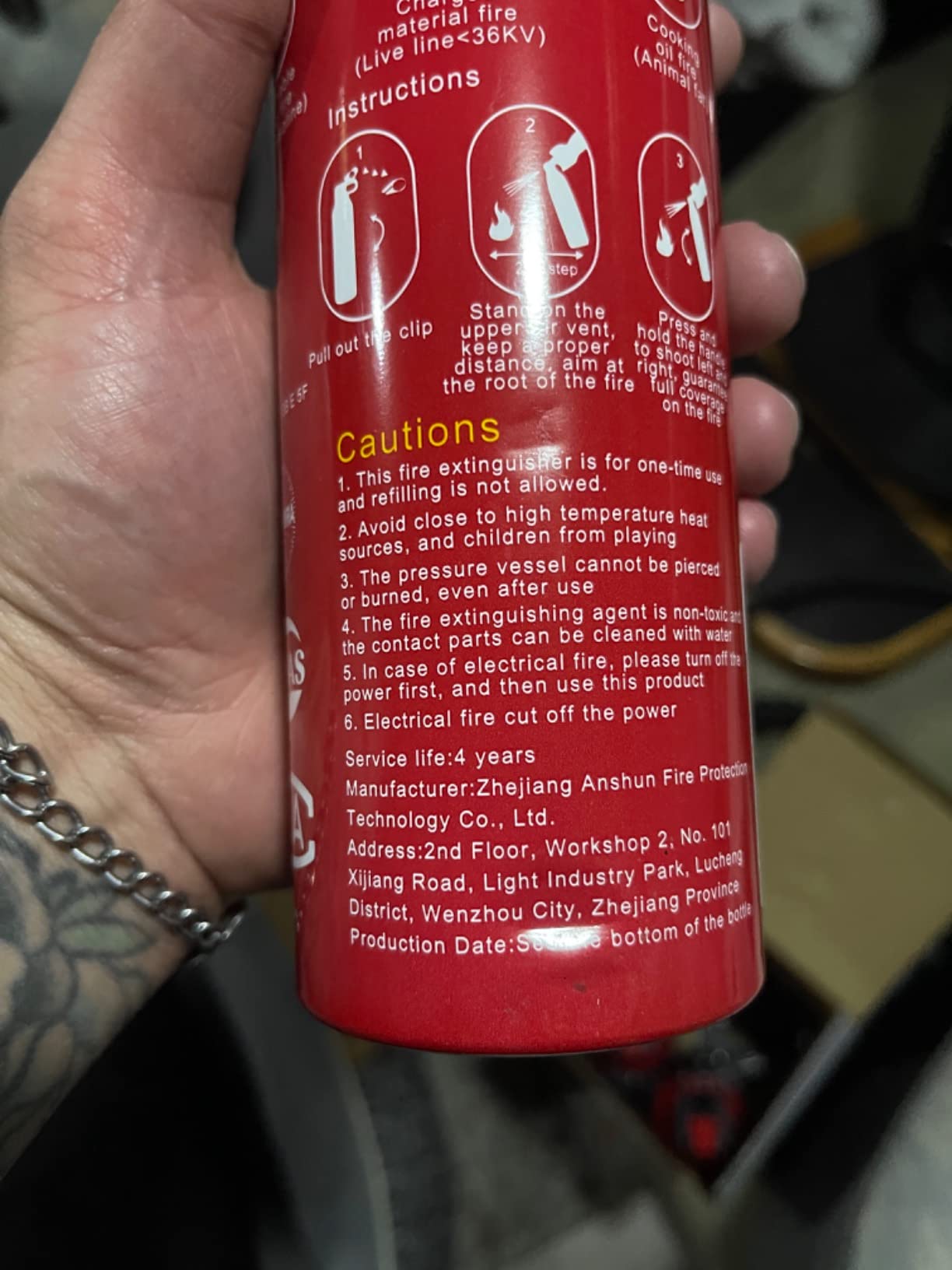 Multipurpose Fire Extinguisher (4 Pack, 21oz Each) with Wall Mount Bracket, Water-Based Foam No Residue, for Kitchen Grease & Electrical Fires, Portable Small Extinguisher for Home, Vehicle & Office customer photo 2
