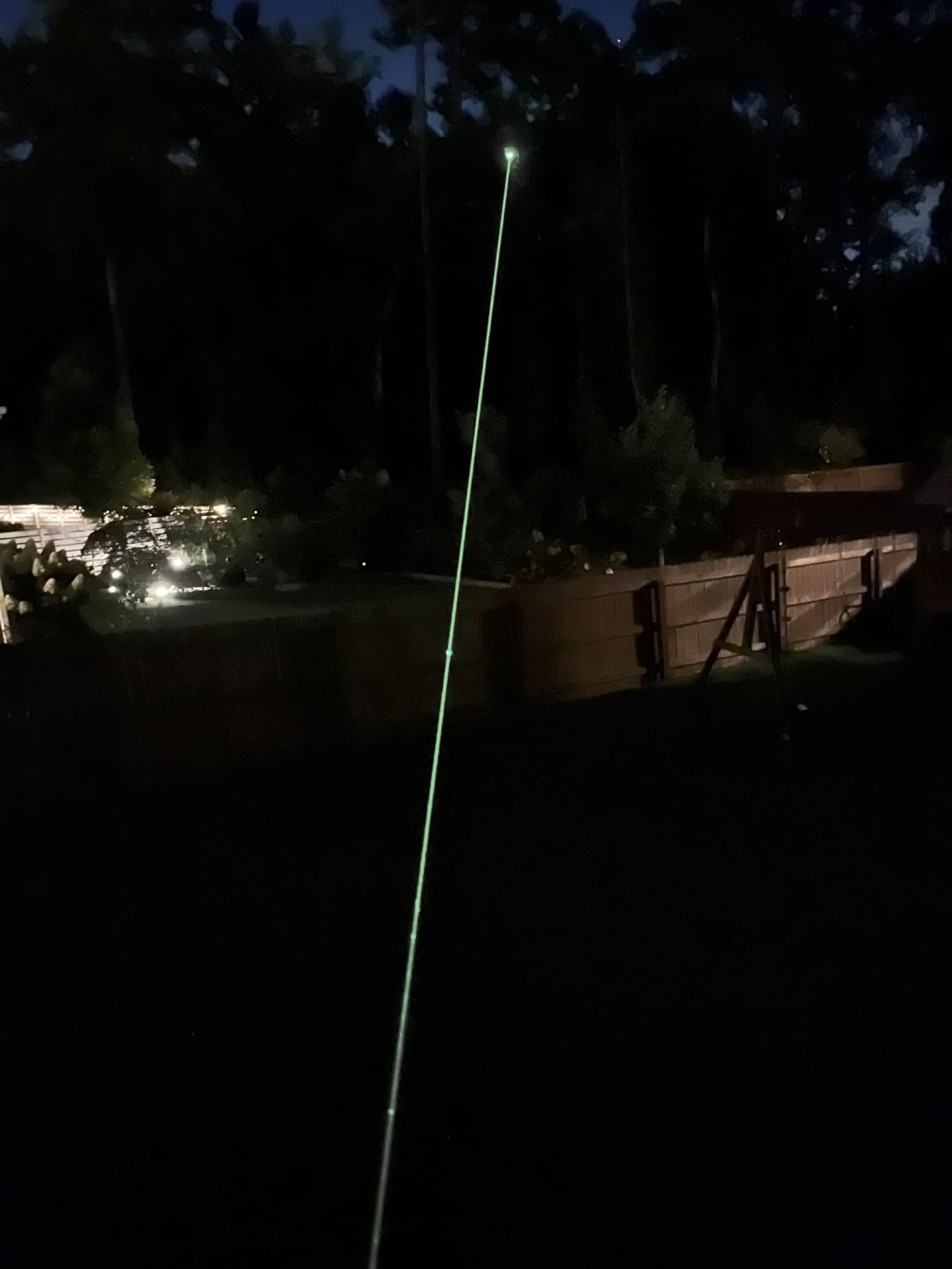 IVVTRYI Green Laser Pointer - Rechargeable customer photo 1