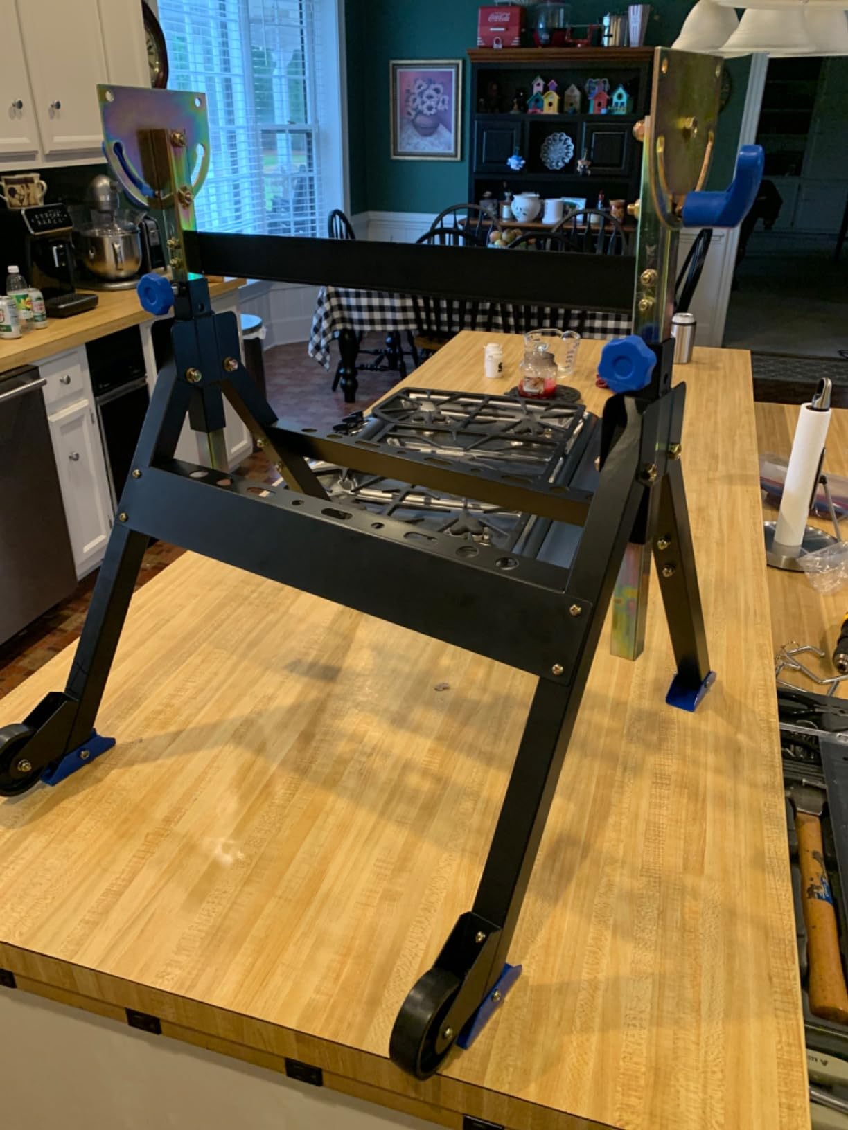 Olympia Tools Adjustable Welding Table with Wheels Portable Steel Stand Workbench 30 in. x 20 in. customer photo 2
