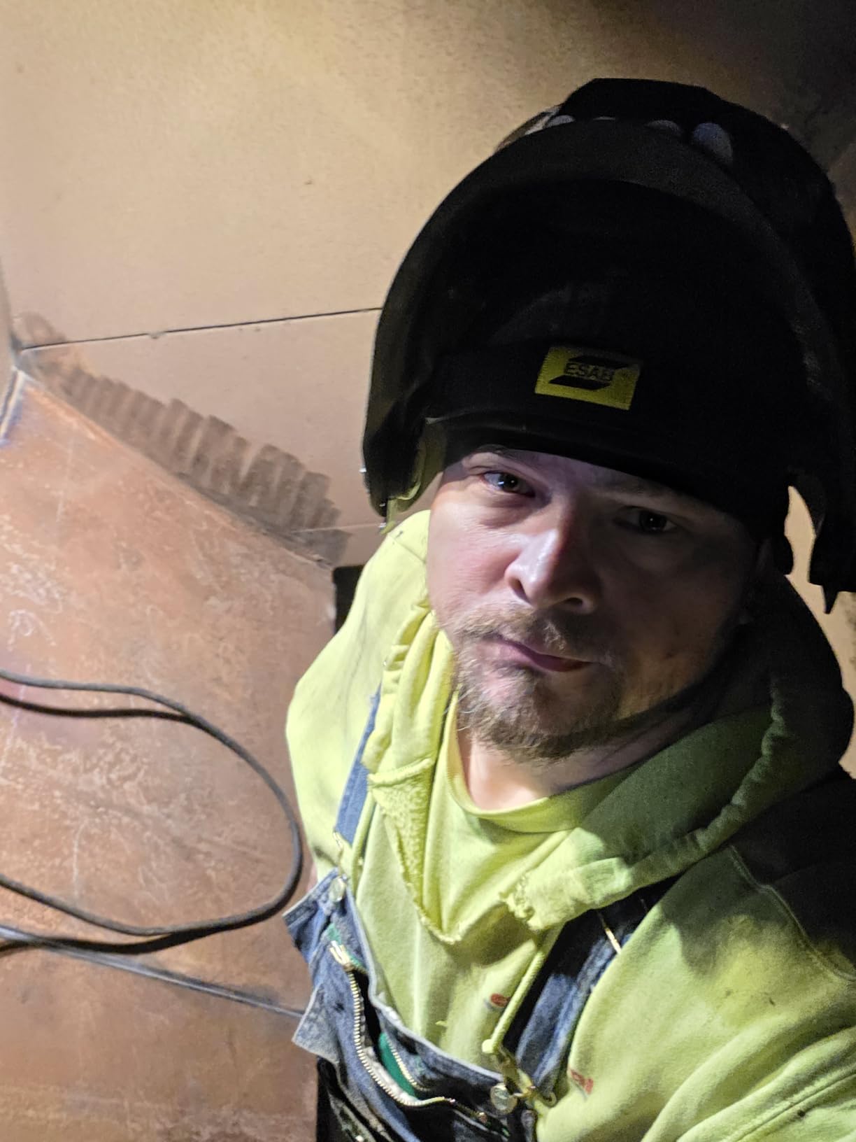 ESAB® Sentinel™ A60 Welding Helmet, Black Low-Profile Design, High Impact Resistance Nylon, Large Viewing Area 4.65 in x 2.80 in customer photo 1