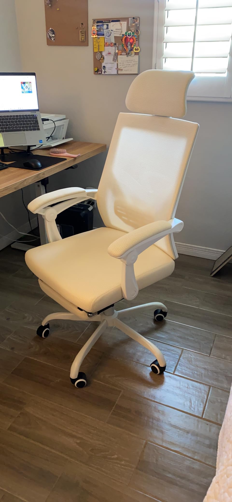 Qulomvs Mesh Ergonomic Office Chair with Footrest Home Office Desk Chair with Headrest and Backrest 90-135 Adjustable Computer Executive Desk Chair with Wheels 360 Swivel Task Chair customer photo 1