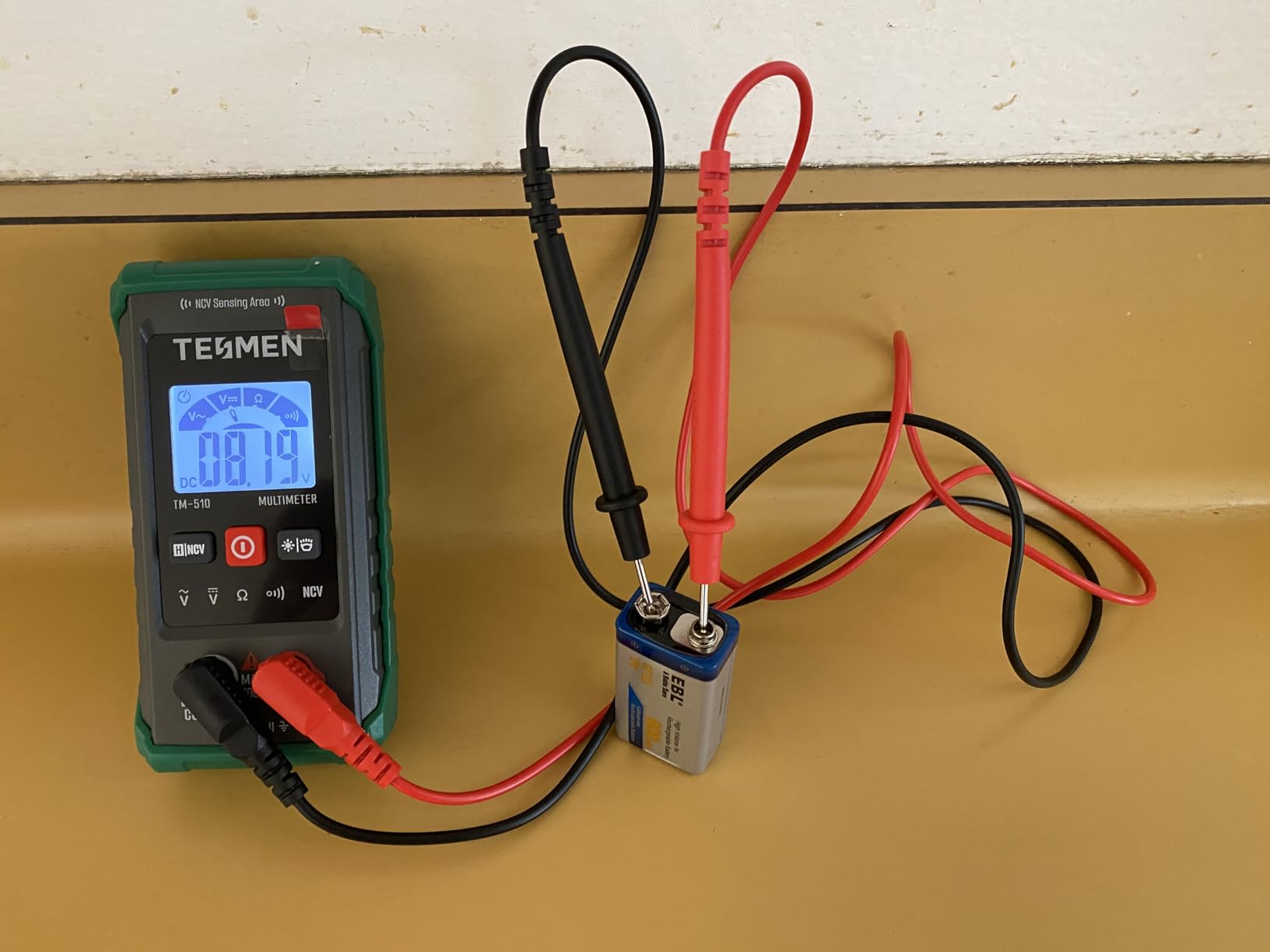 TM-510 Digital Multimeter, 4000 Counts, Smart Measurement, Auto-Ranging Voltmeter; Voltage Tester with Non-Contact Voltage Function, Measures AC/DC Voltage, Resistance, Continuity – Green customer photo 2