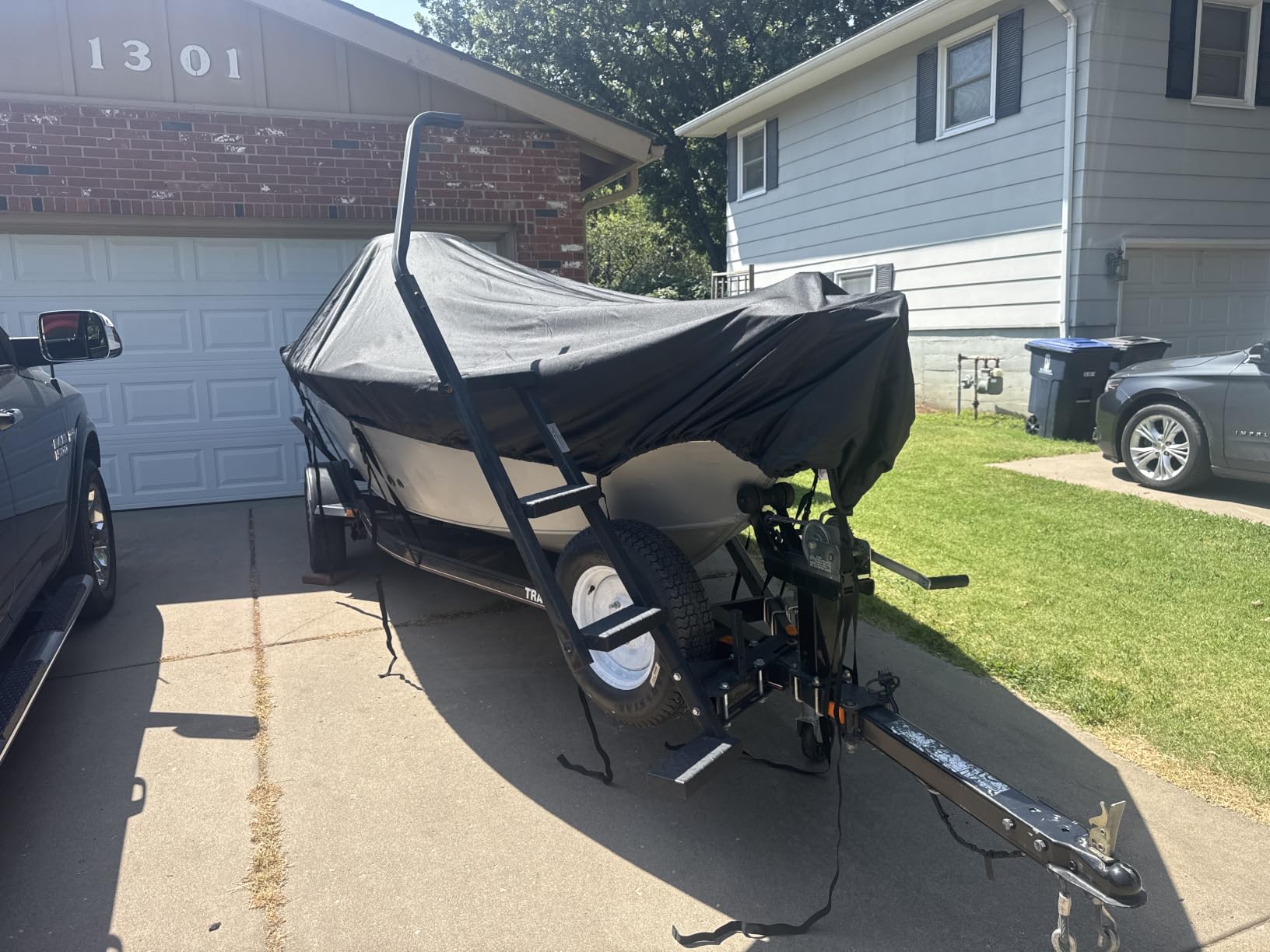 Boat Cover 20-22 ft, 1200D Waterproof V-Hull, Black customer photo 1