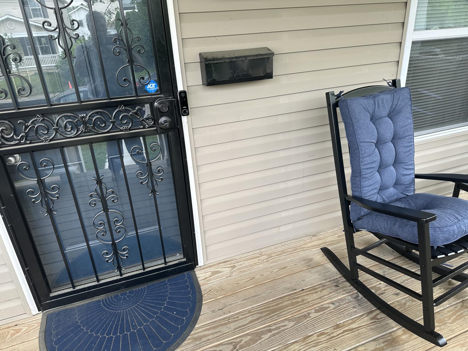 Hupmad Wooden Rocking Chair Outdoor Oversized Porch Rocker Chair,Patio Wooden Rocker with High Back and Armrest,All Weather Rocker Slatted for Backyard,Garden,400 lbs Support,Black customer photo 2