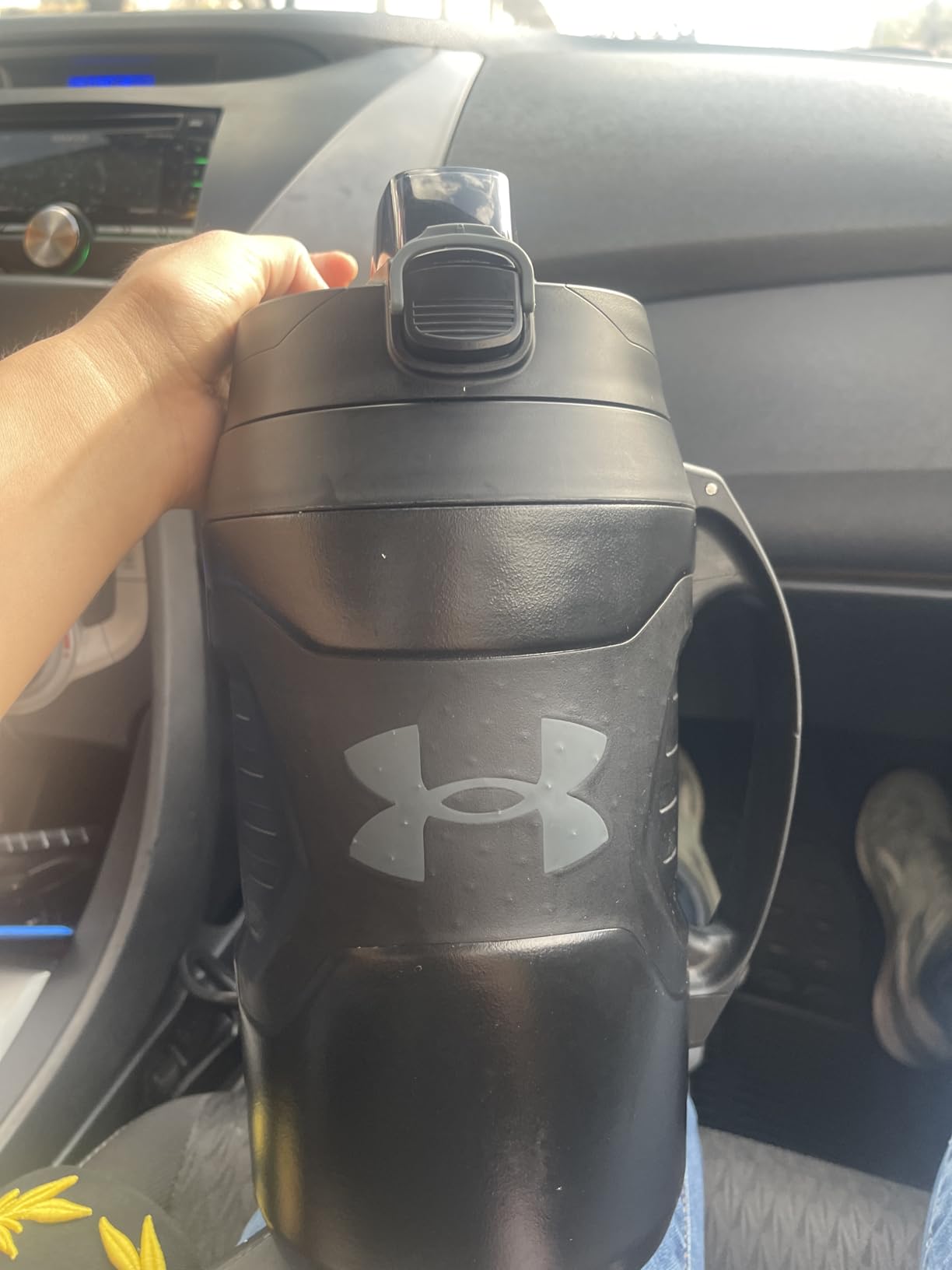 Under Armour Insulated Water Bottle with Handle & Fence Hook, Half Gallon Sports Water Jug, Leak-Resistant & BPA-Free for Baseball, Football & Gym - Black/Black, 64oz customer photo 2