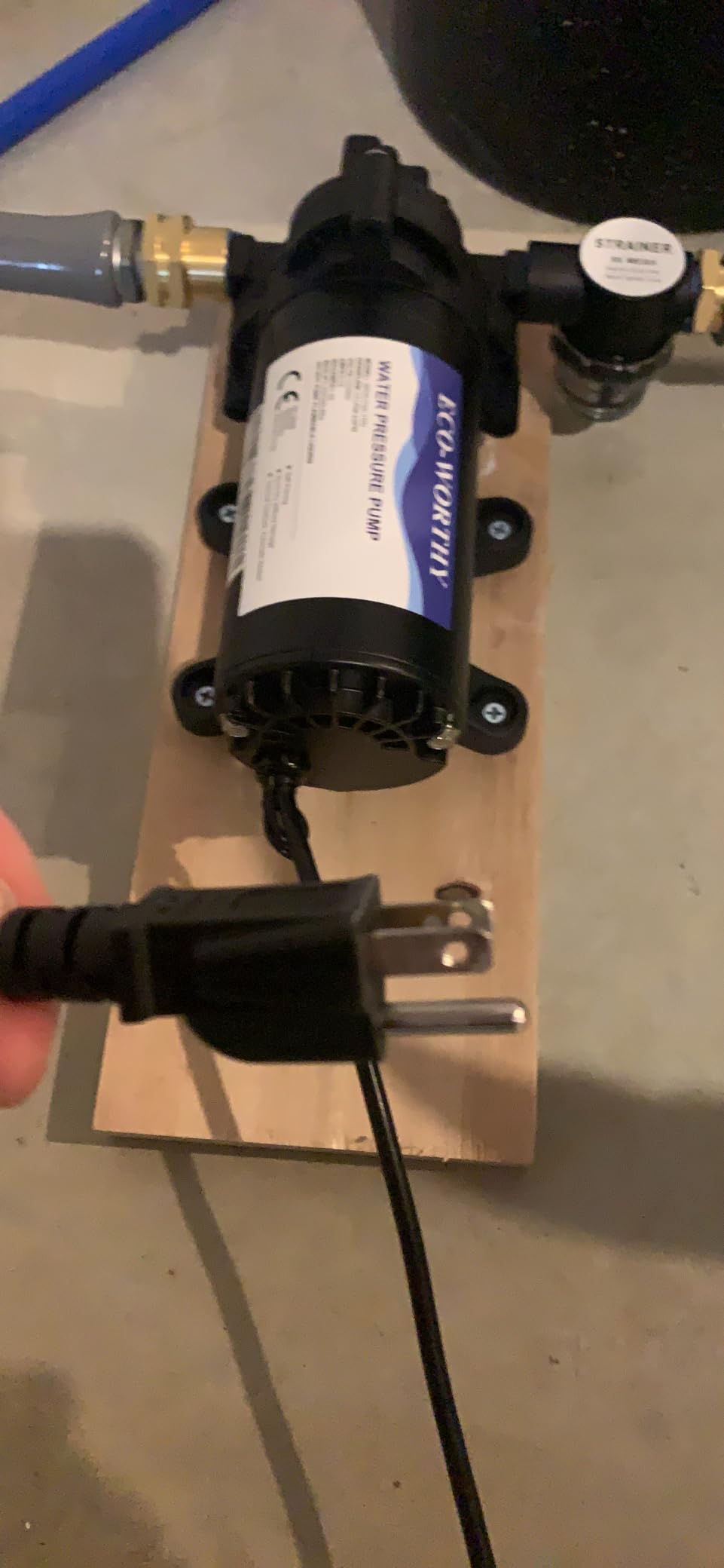 ECO-WORTHY RV Fresh Water Pump 12V DC 3.5GPM 45PSI with Pressure Switch, 12Volt Self Priming Water Pressure Diaphragm Pump On demand for RV Yacht Camper Sprayer Food Truck Black customer photo 2