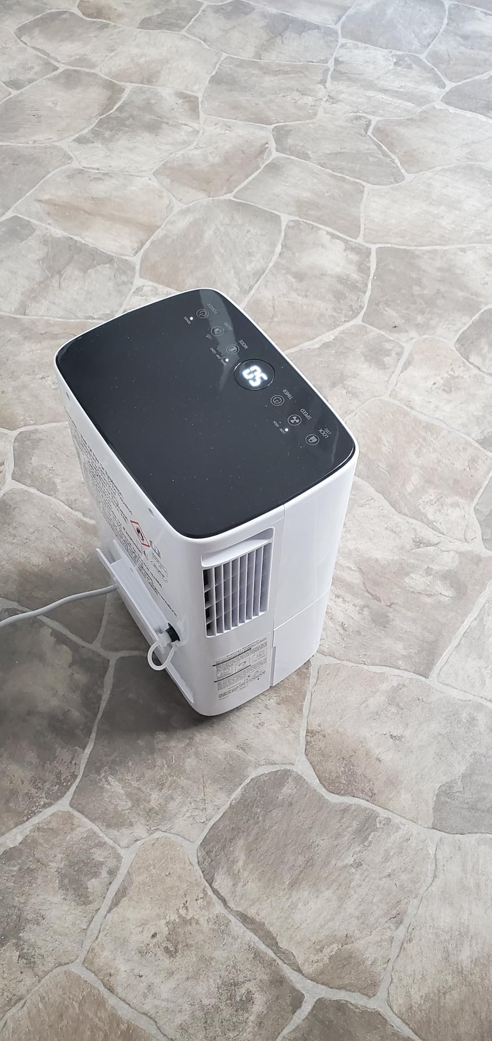 VEAGASO 34-36 Pint/D, 2500 Sq.Ft Dehumidifier for Basement with Drain Hose customer photo 2
