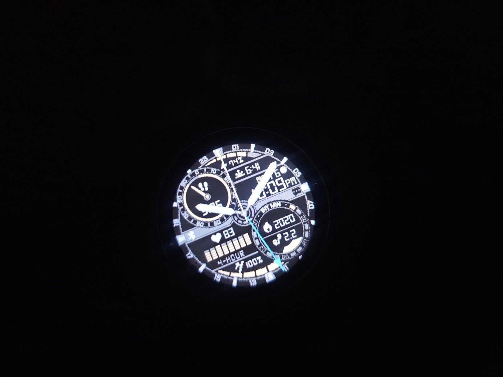 Garmin fēnix 7X Pro Solar, Multisport GPS Smartwatch, Built-in Flashlight, Solar Charging Capability, Black customer photo 2