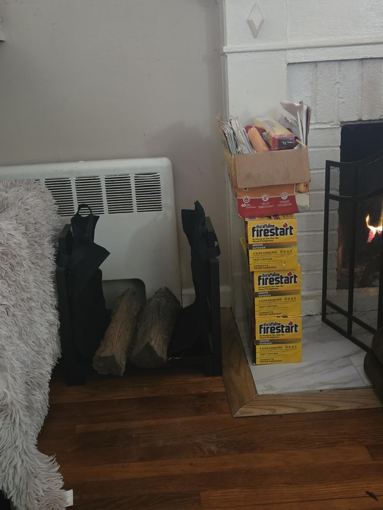 MOFEEZ Firewood Rack Log Holder Indoor with Wood Carrier, Powder-coated Steel Made, Up-loaded to 110lb, 18inch(L) x 13inch(W) x 17inch(H) customer photo 1