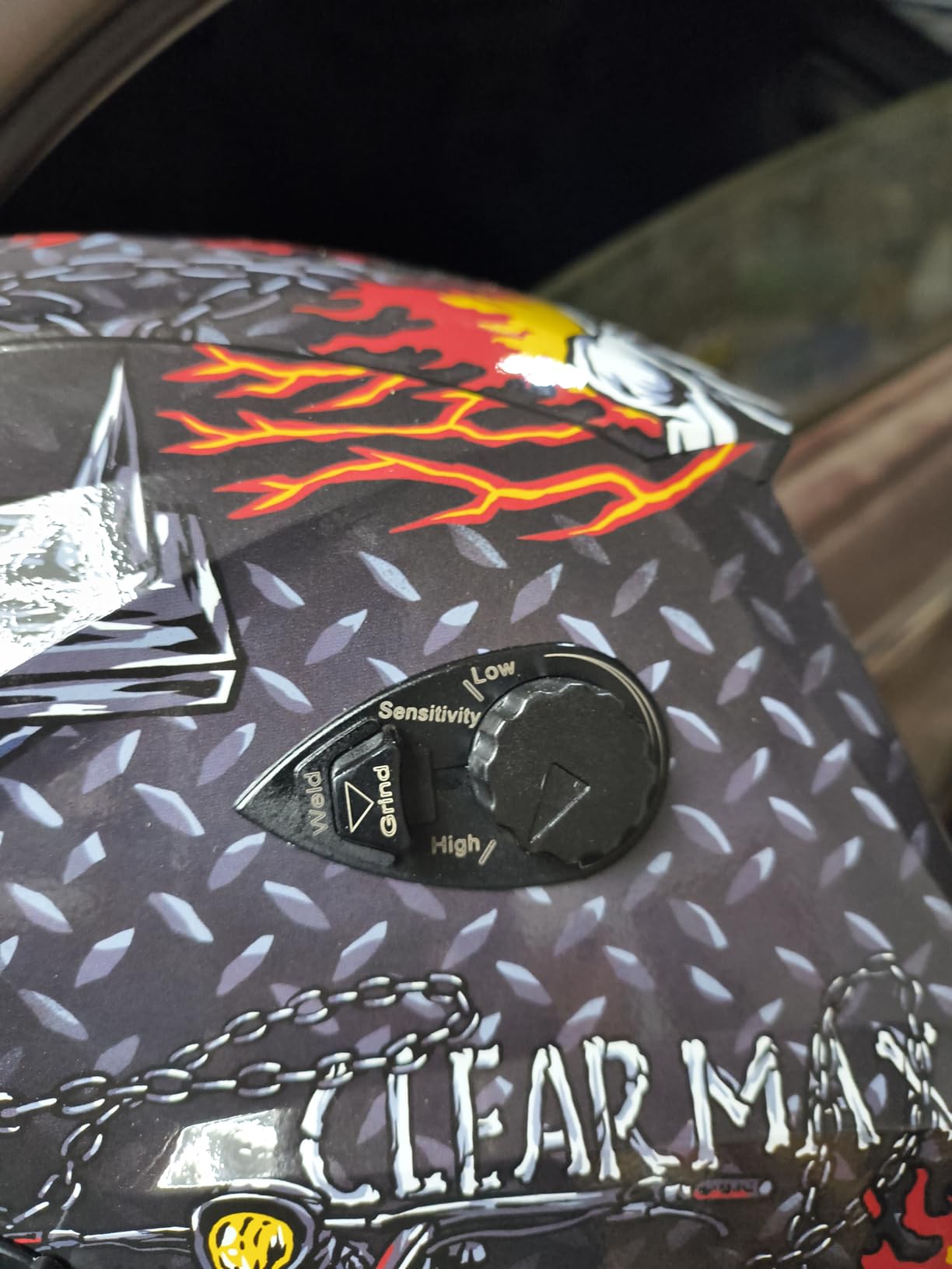 ARCCAPTAIN Welding Helmet Auto Darkening, 1/25000s Response, Shade 4/9-13 customer photo 1