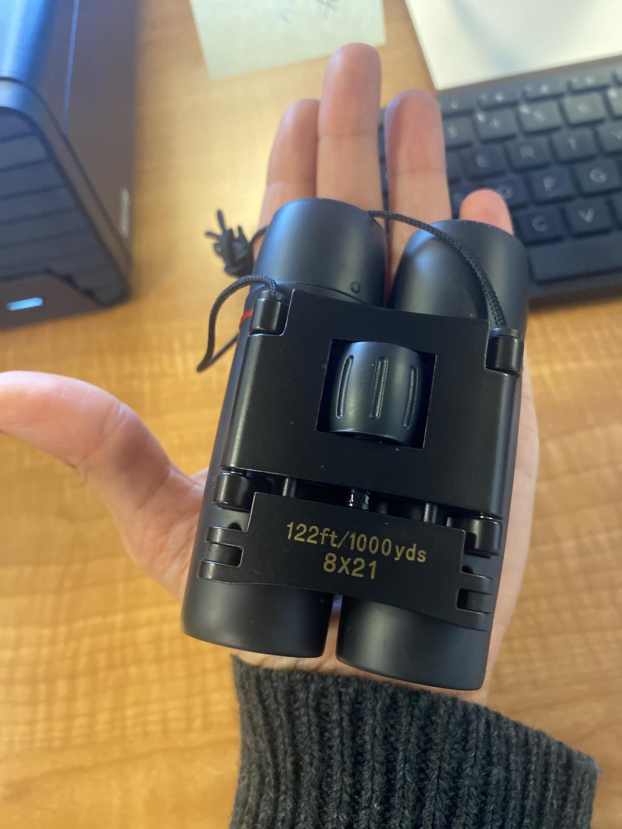 AHFLRITO Compact Binoculars, Lightweight Foldable Small Binoculars for Adults and Kids, Portable Waterproof for Bird Watching, Traveling, Theater, Opera, Concert, Hiking, Sightseeing customer photo 2