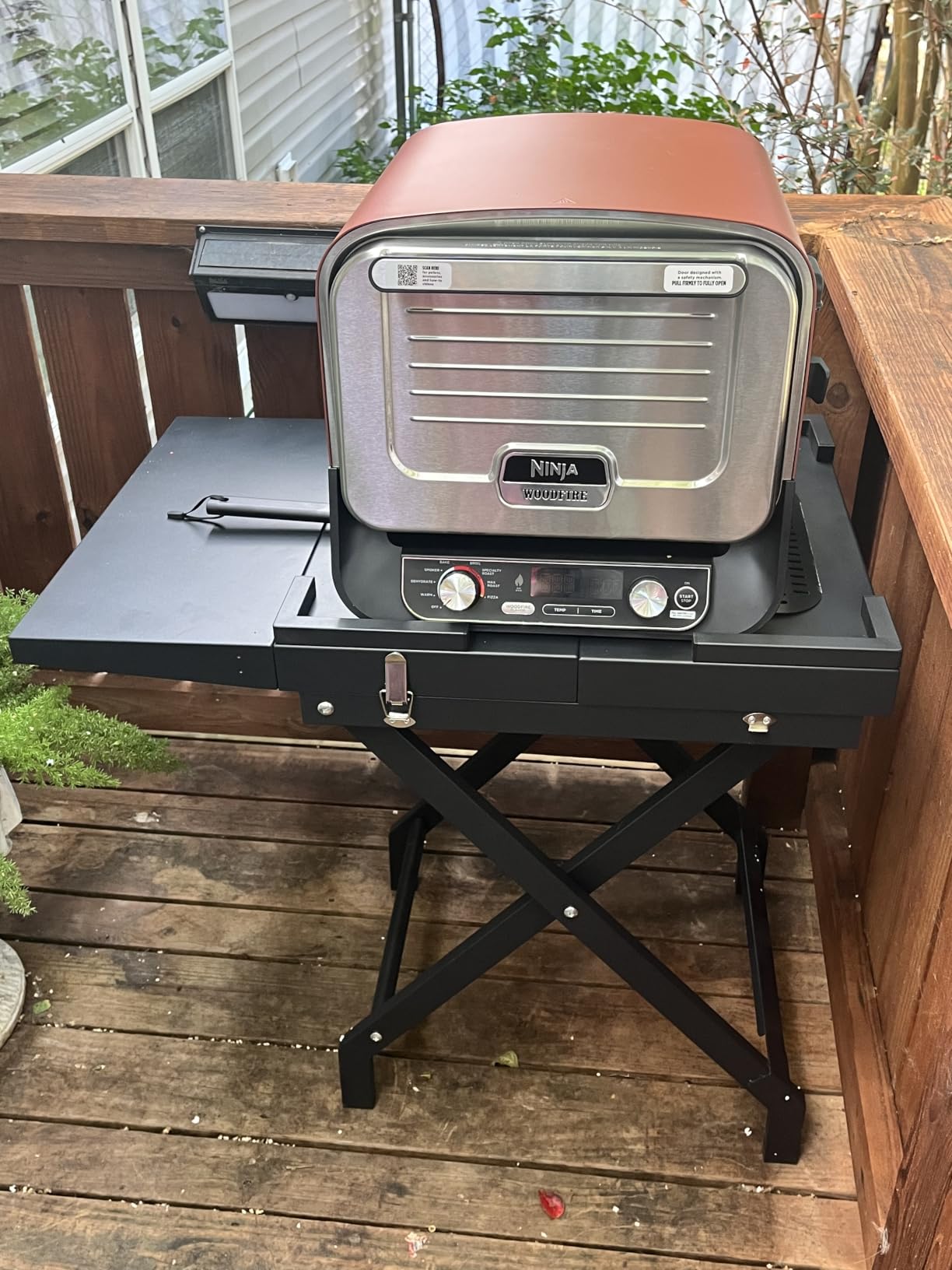 Ninja Woodfire Oven & Smoker, 8-in-1, Heats to 700°F, Terracotta Red, OO101 | 5 pizza styles, bakes & proofs at up to 700°F, fitting a 12