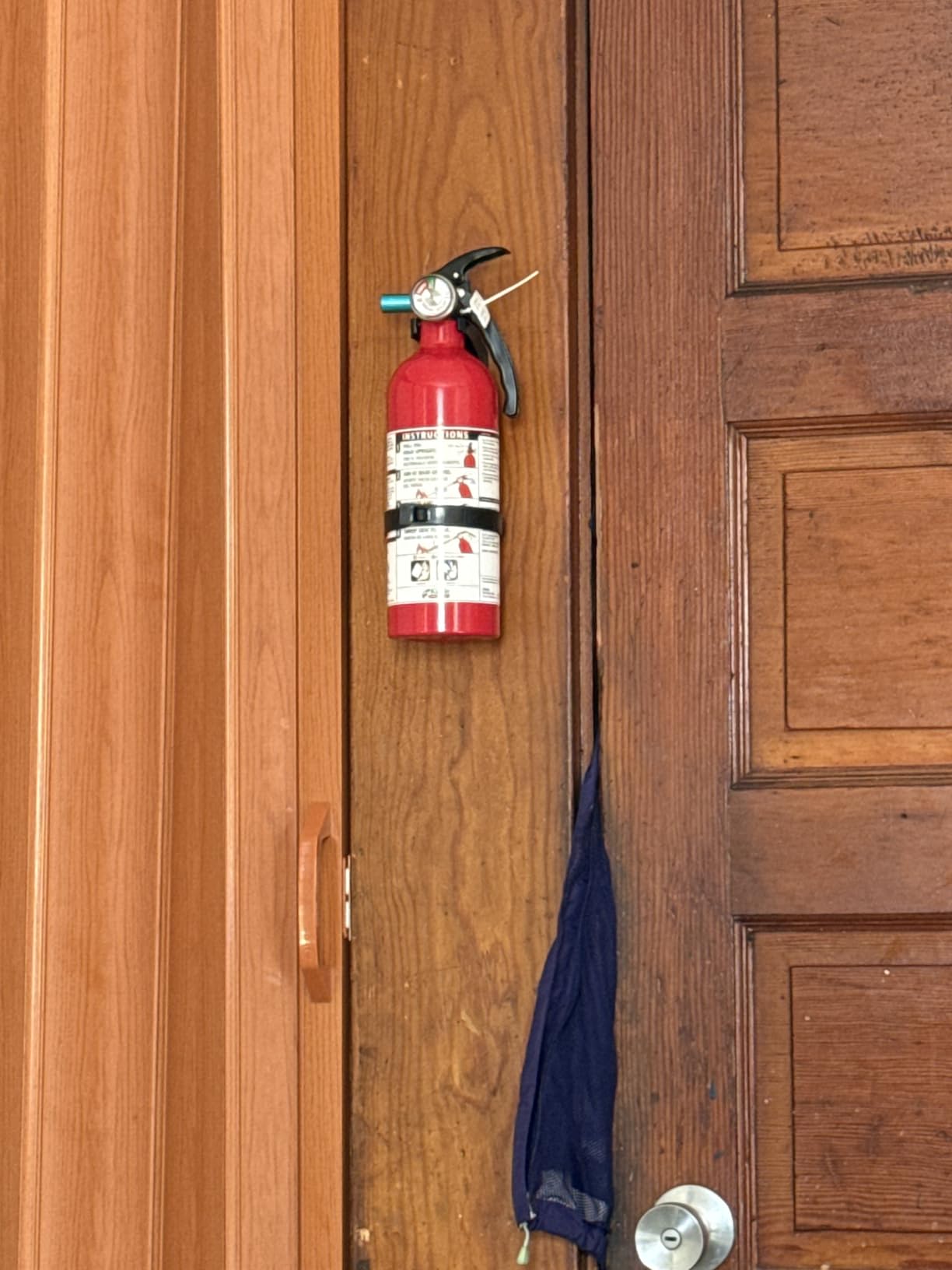 Kidde Basic 5 Fire Extinguisher for Home, 5-B:C, FA5G customer photo 1