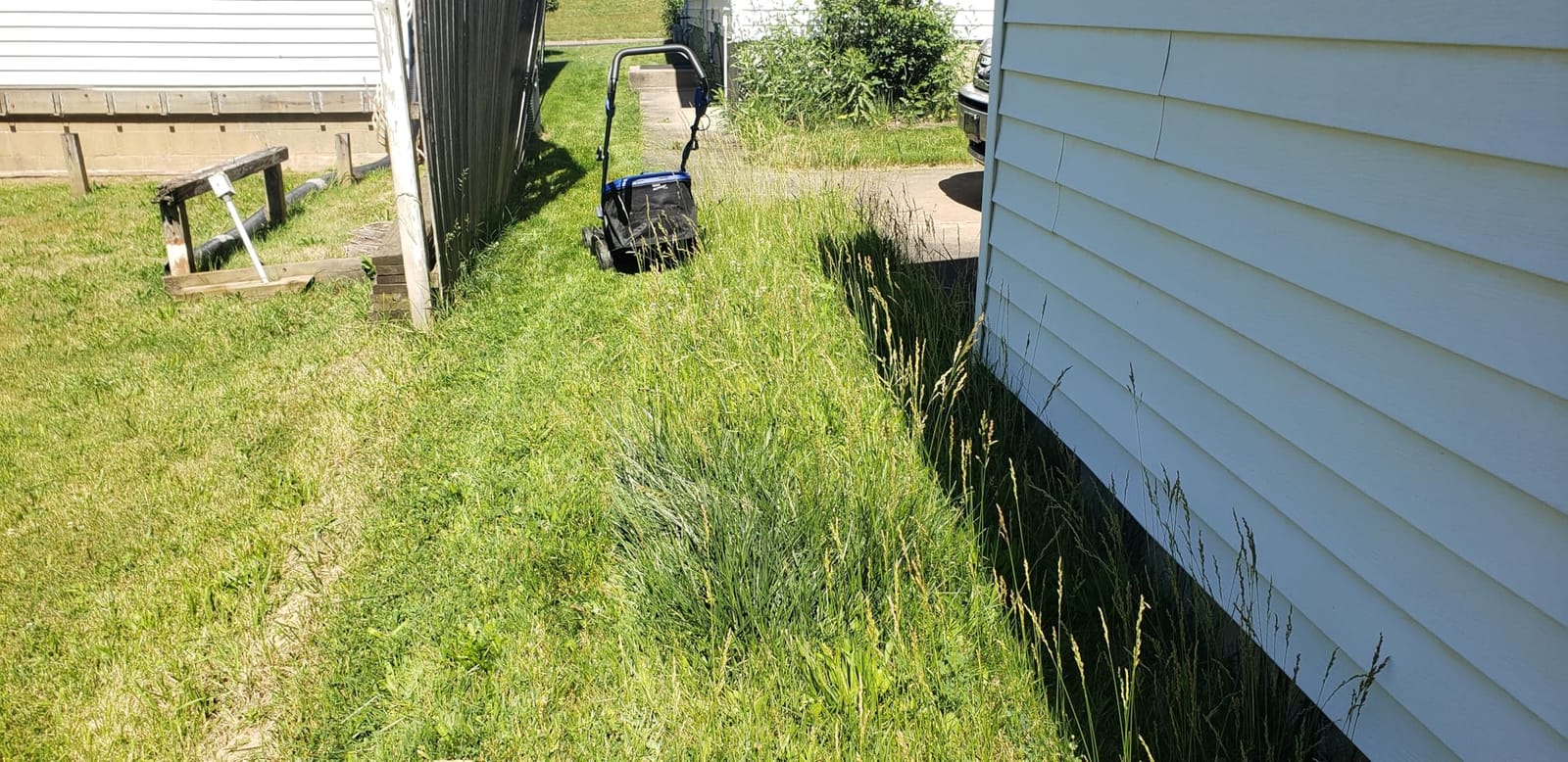 Wild Badger Power 40V 18-In Brushless Cordless Electric Lawn Mower customer photo 1