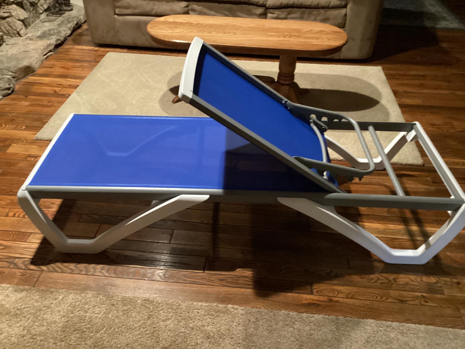 Kozyard Outdoor Chaise Lounge Chair, Full Flat Adjustable Patio Lounger with Aluminum Frame & Resin Legs, Textilene Fabric for Poolside, Backyard & Beach (Aqua, Chair) customer photo 1