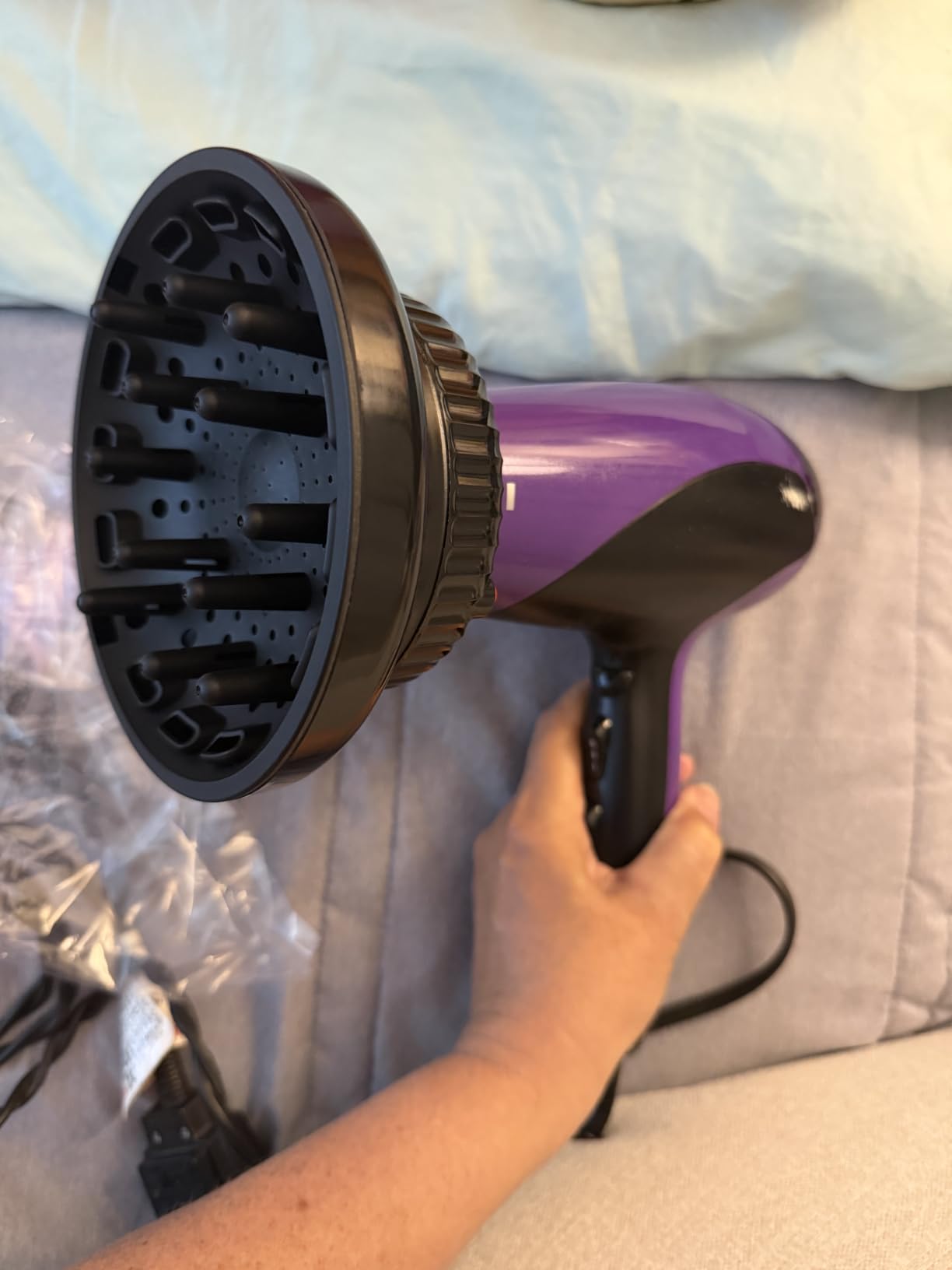 LIGOLIG Hair Difuser Attachment Universal Diffuser Hair Dryer for 1.4-inch to 2.4- inch Blow Dryer, Hair Diffuser for Curly Hair and Natural Wavy Hair (Black) customer photo 1