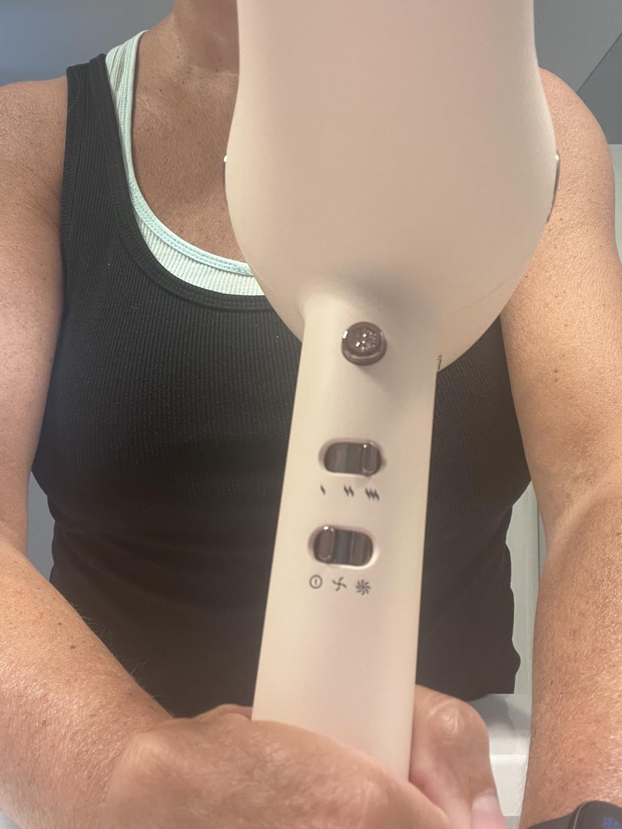 L’Ange Hair Soleil Professional Hair Dryer | Fast Drying Ionic Blow Dryer for Frizz-Free Results | 3 Heat Settings with Cool Shot Feature | Lightweight Hairdryer with Concentrator 1875W | Blush customer photo 1