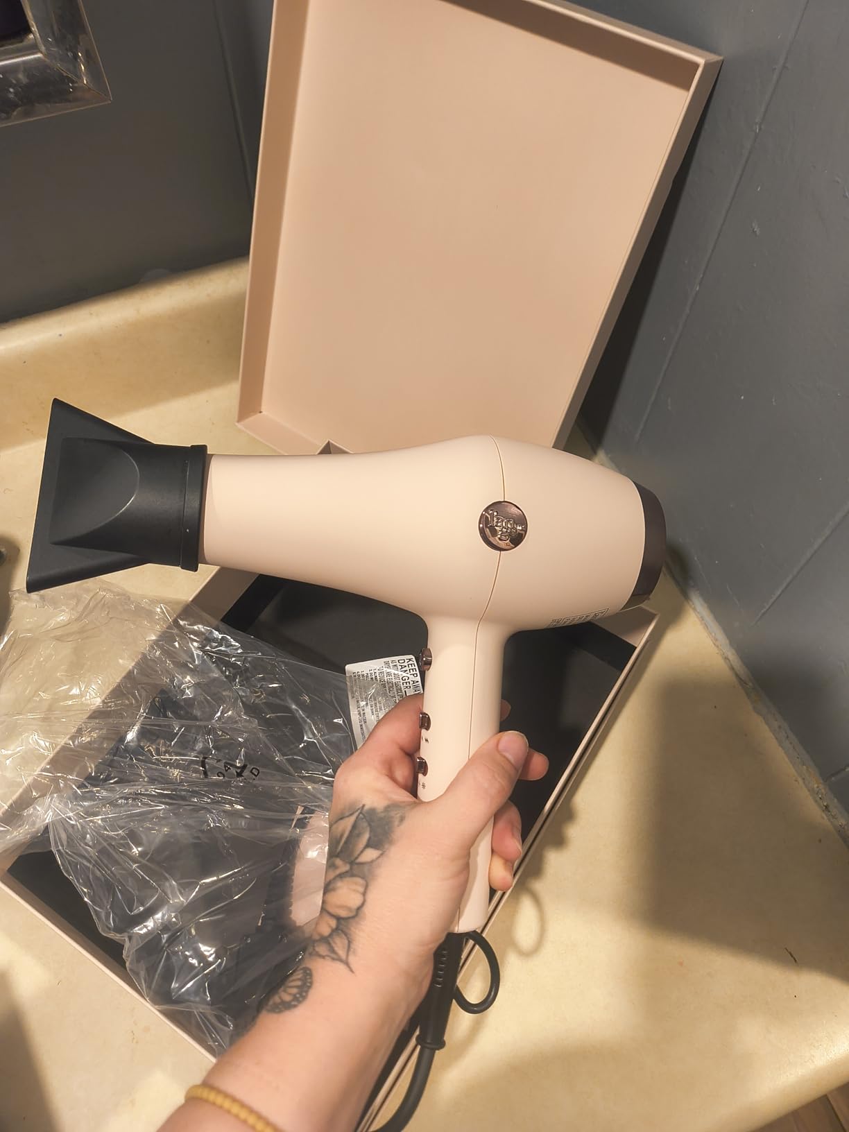 L’Ange Hair Soleil Professional Hair Dryer | Fast Drying Ionic Blow Dryer for Frizz-Free Results | 3 Heat Settings with Cool Shot Feature | Lightweight Hairdryer with Concentrator 1875W | Blush customer photo 2