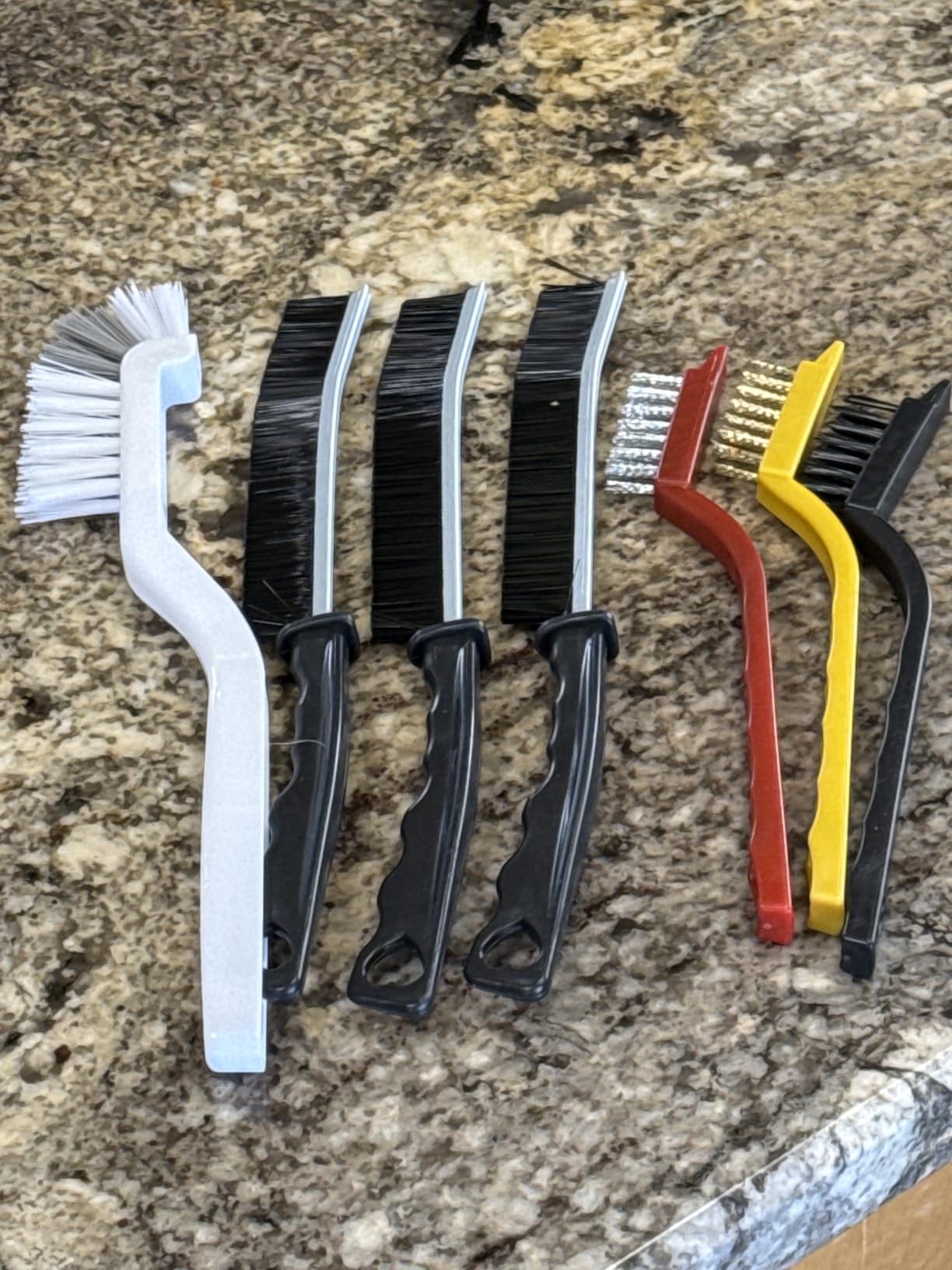 Betanull Crevice Cleaning Brush Set, Multi-Purpose Hard Bristle Brushes | for Deep Cleaning Kitchen, Bathroom, Grout, Sink, Cup, Teapot, Bottle, Blender, Corners, Tight Spaces & More customer photo 2