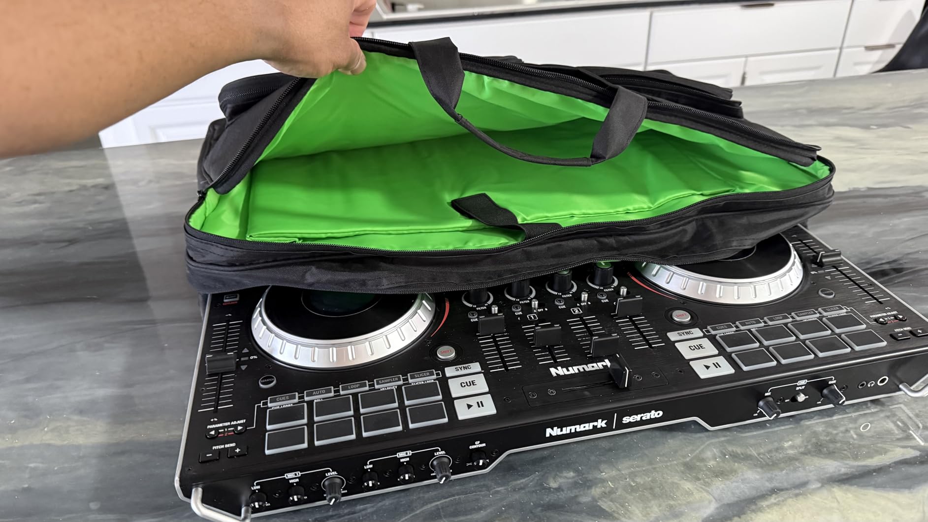 AKOZLIN Multi-layer Controller Gig Bag Padded Mixer Carry Case Fits for Pioneer RX/NI Traktor Kontrol S8/DDJ SX SX2 SX3/DDJ 800/DDJ FLX6/DDJ 1000 1000SRT/Denon MC7000 customer photo 2