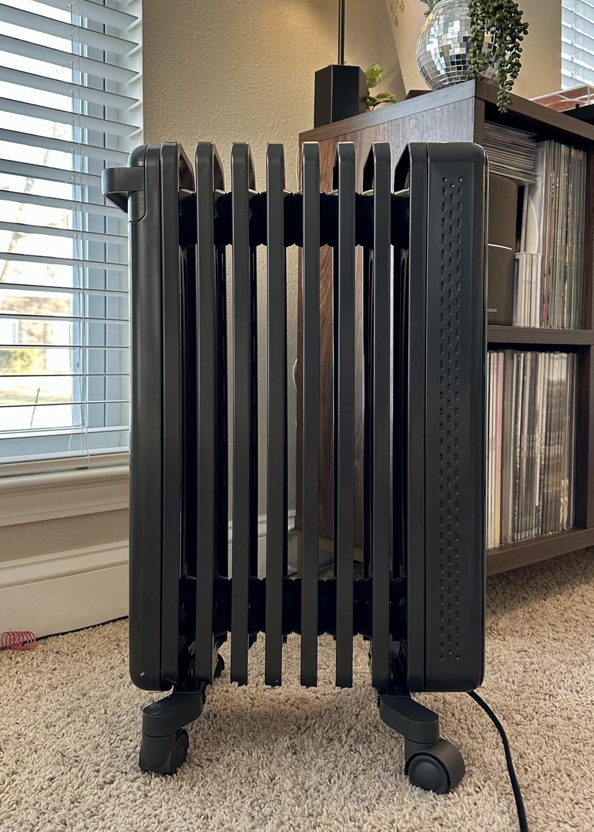 DREO Radiator Heater, 1500W Oil Filled Radiator Heater for Indoor Use customer photo 1