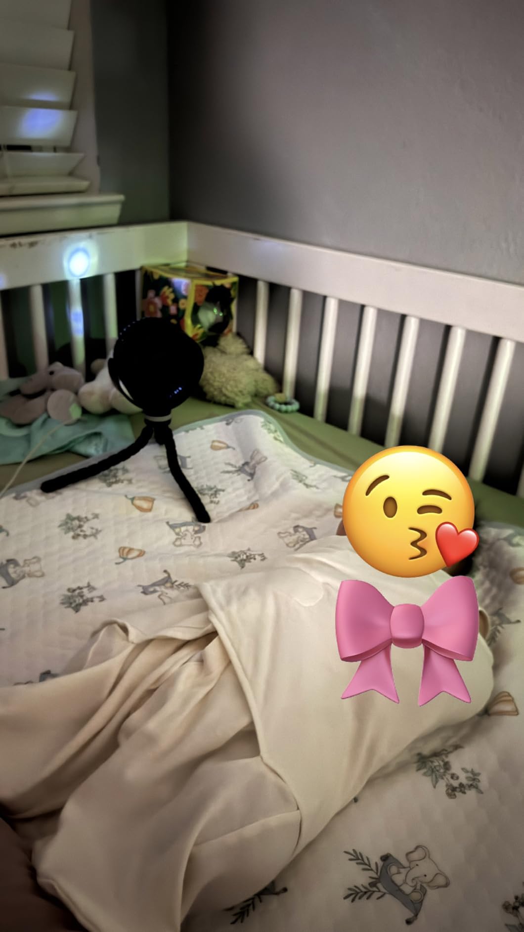 Momcozy 8000mAh Portable Stroller Fan | 27H Ultra-long Battery Life customer photo 2