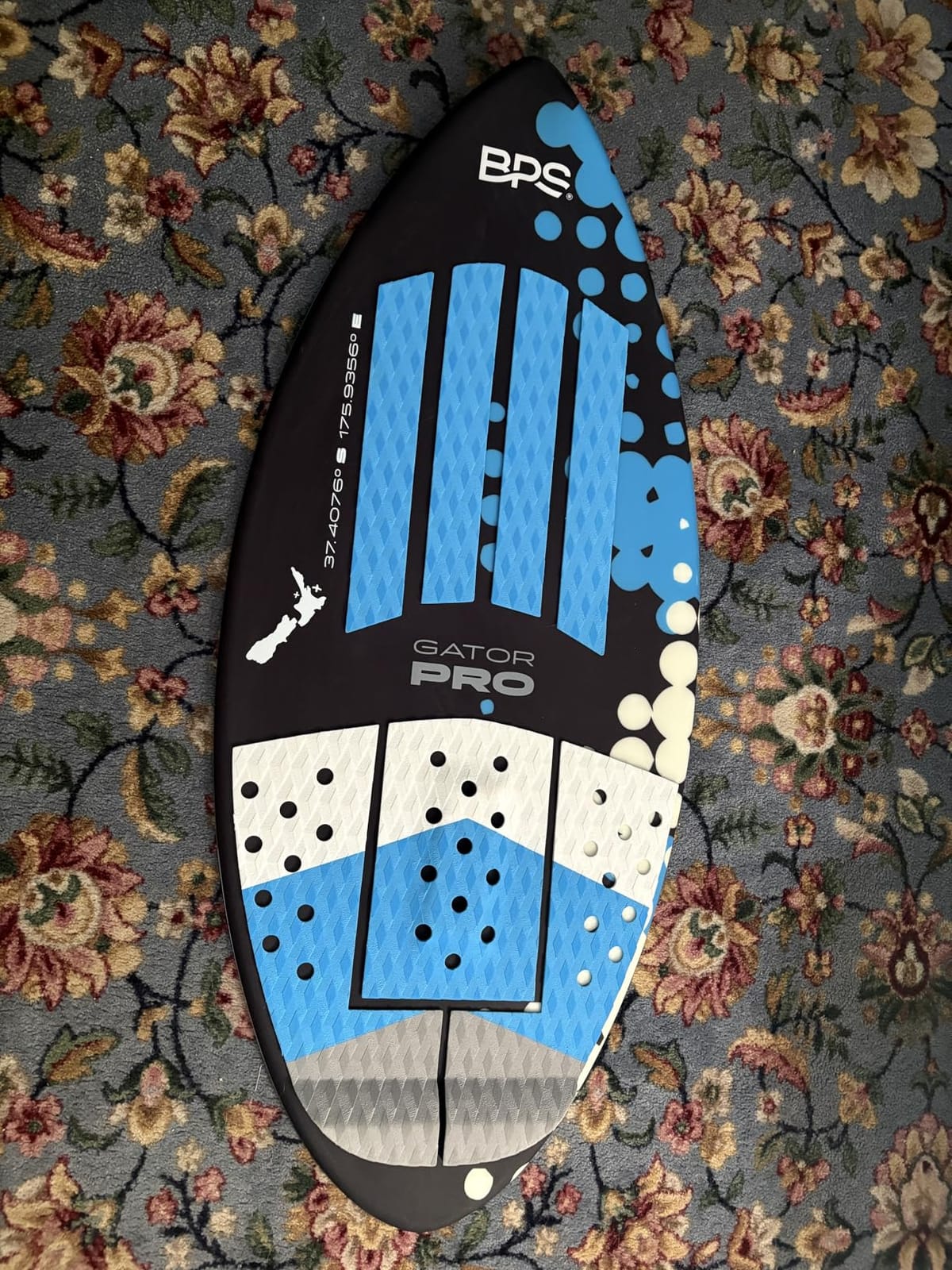 BPS New Zealand ‘Gator PRO’ High Performance Fiberglass Skimboard with Optional Padded Carry Bag Made from Recycled Plastics with Custom Traction Pads for Kids & Adults – Choose from 3 Sizes customer photo 2