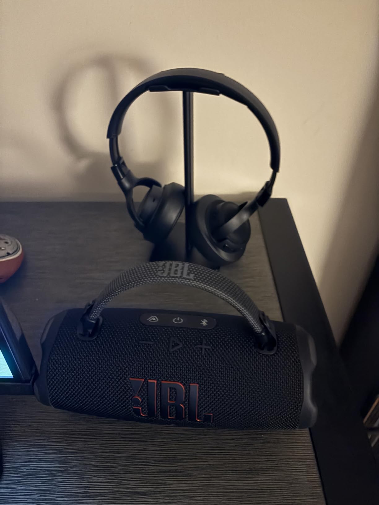 JBL Tune 770NC - Wireless Over-Ear Headphones - Blue customer photo 2