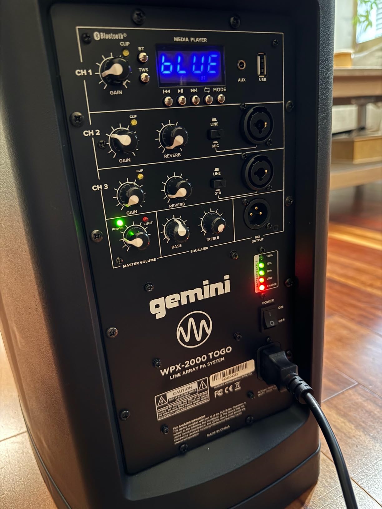 Gemini Battery Line Array PA System, 700 Watts (WPX-2000TOGO) customer photo 1