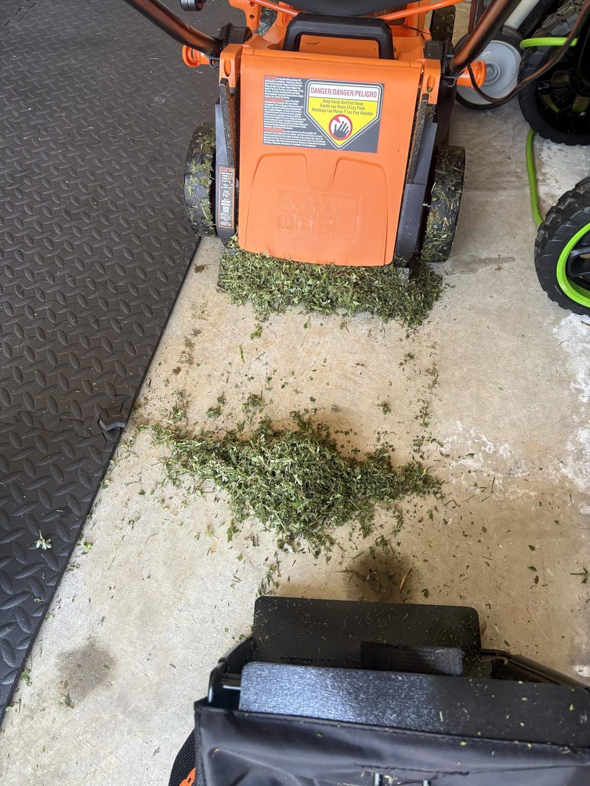 LawnMaster 48V MAX 19'' Brushless Cordless Electric Lawn Mower, CLMF4819A customer photo 1