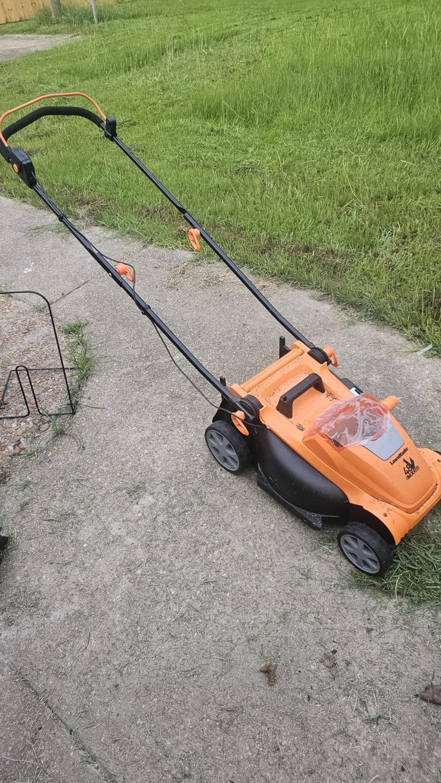 LawnMaster 48V MAX 19'' Brushless Cordless Electric Lawn Mower, CLMF4819A customer photo 2