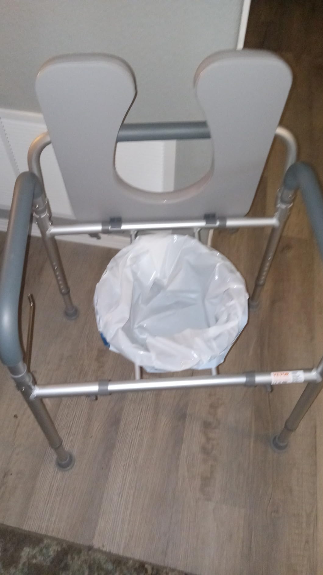 VEVOR Shower Commode Wheelchair 350 LBS Capacity Bedside Commode Chair customer photo 2