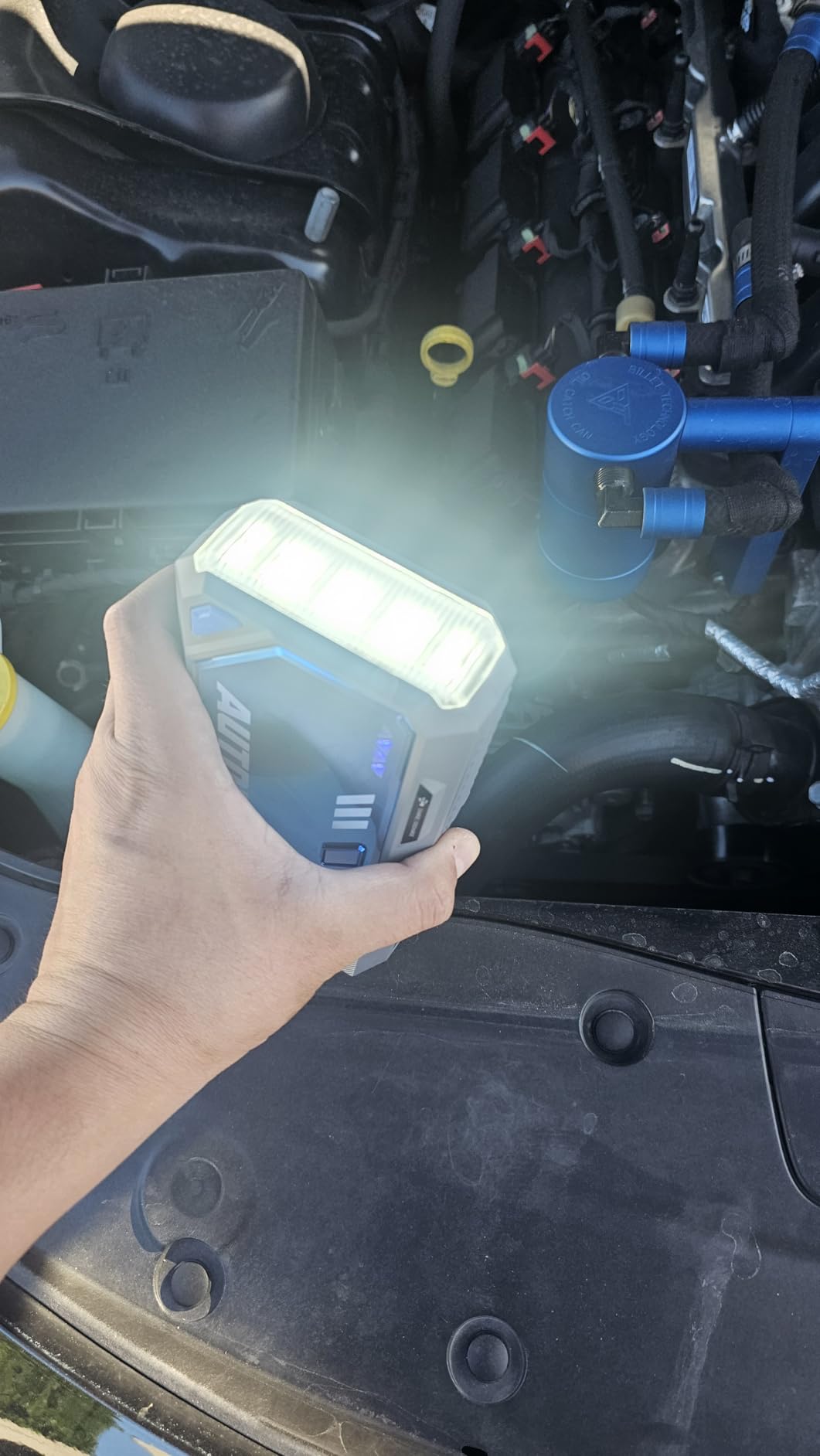 AUTOONE 6000A Car Battery Jump Starter Up to All Gas & 12L Diesel Engine, Car Battery Jumper Starter Portable 12V Jump Box with USB Output, Storage Case, LED Flashlight customer photo 1