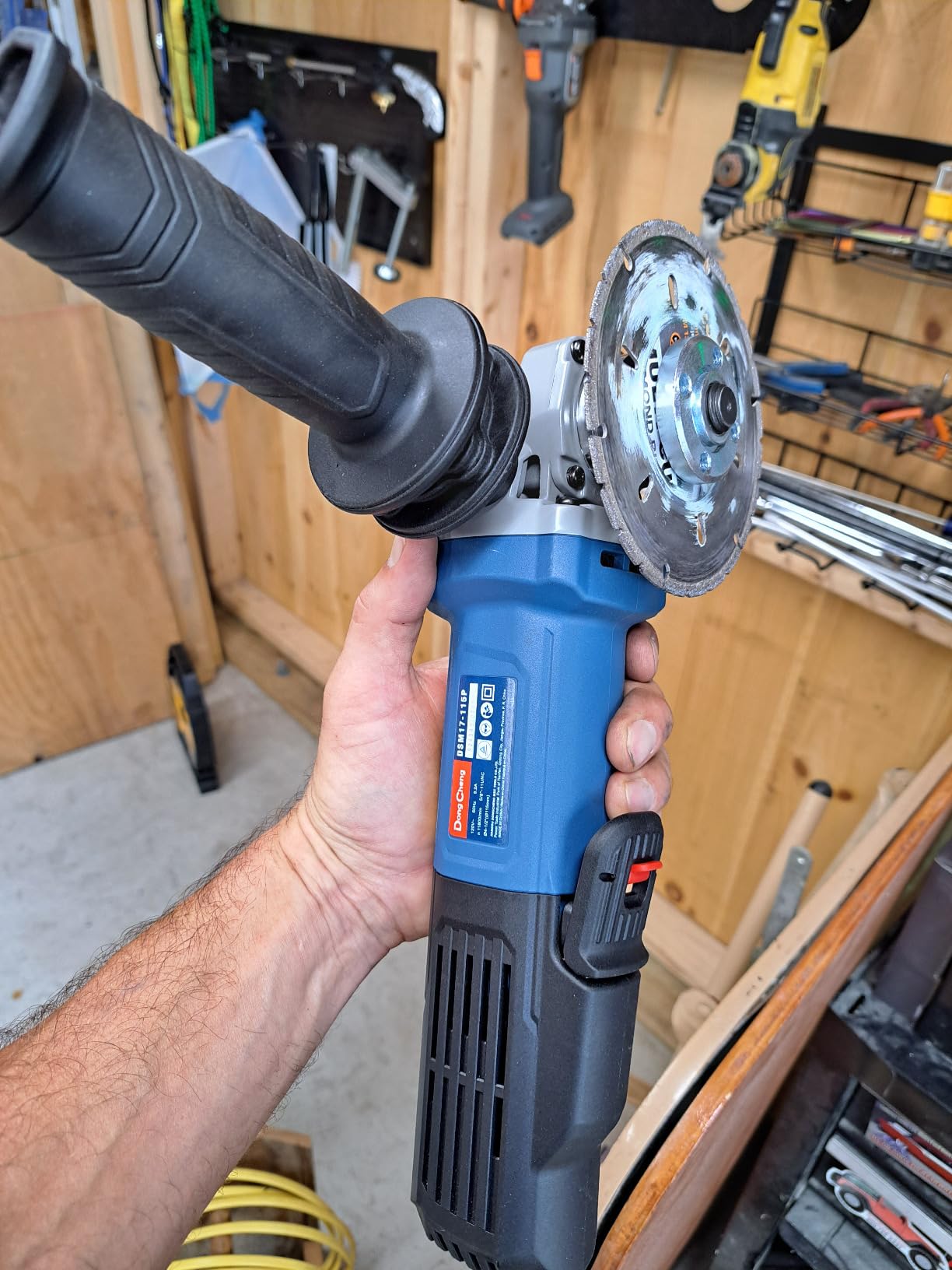 DongCheng Angle Grinder 4-1/2 inch, 1100W Power Electric Grinder Tools customer photo 2