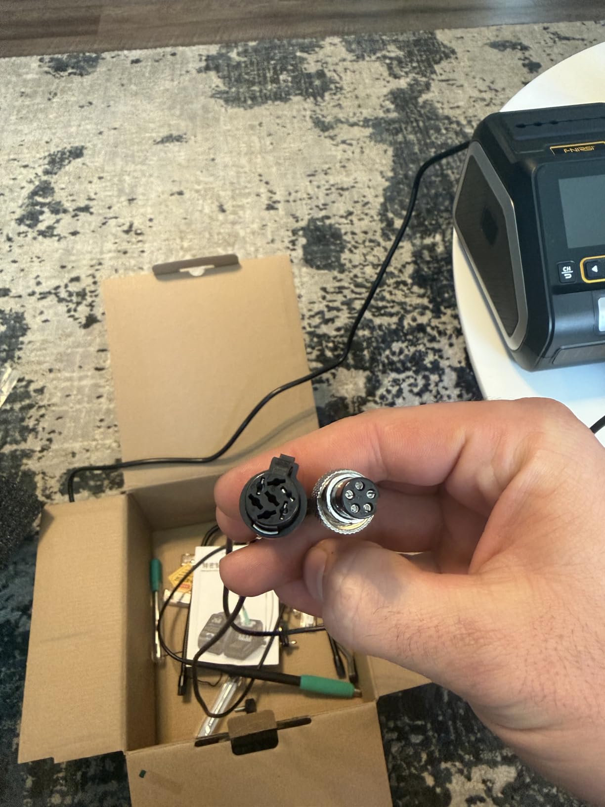 FNIRSI DWS-200 200W High Power Soldering Station Kit, 2 Helping Hands, 3S Melting (212-842℉), 6 F245 3 F210 Iron Tips, 3 Display Modes, Pre-set 3 Temps, Precision Digital Solder for Electronics Repair customer photo 2