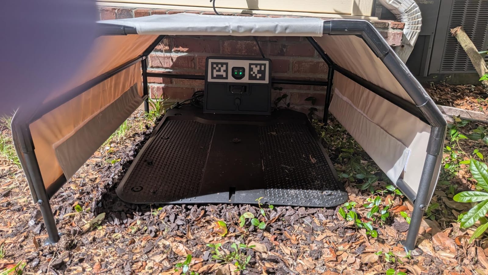 Robot Mower Garage, Rainproof UV-Proof Shelter for All Mowers(Large Size) customer photo 1