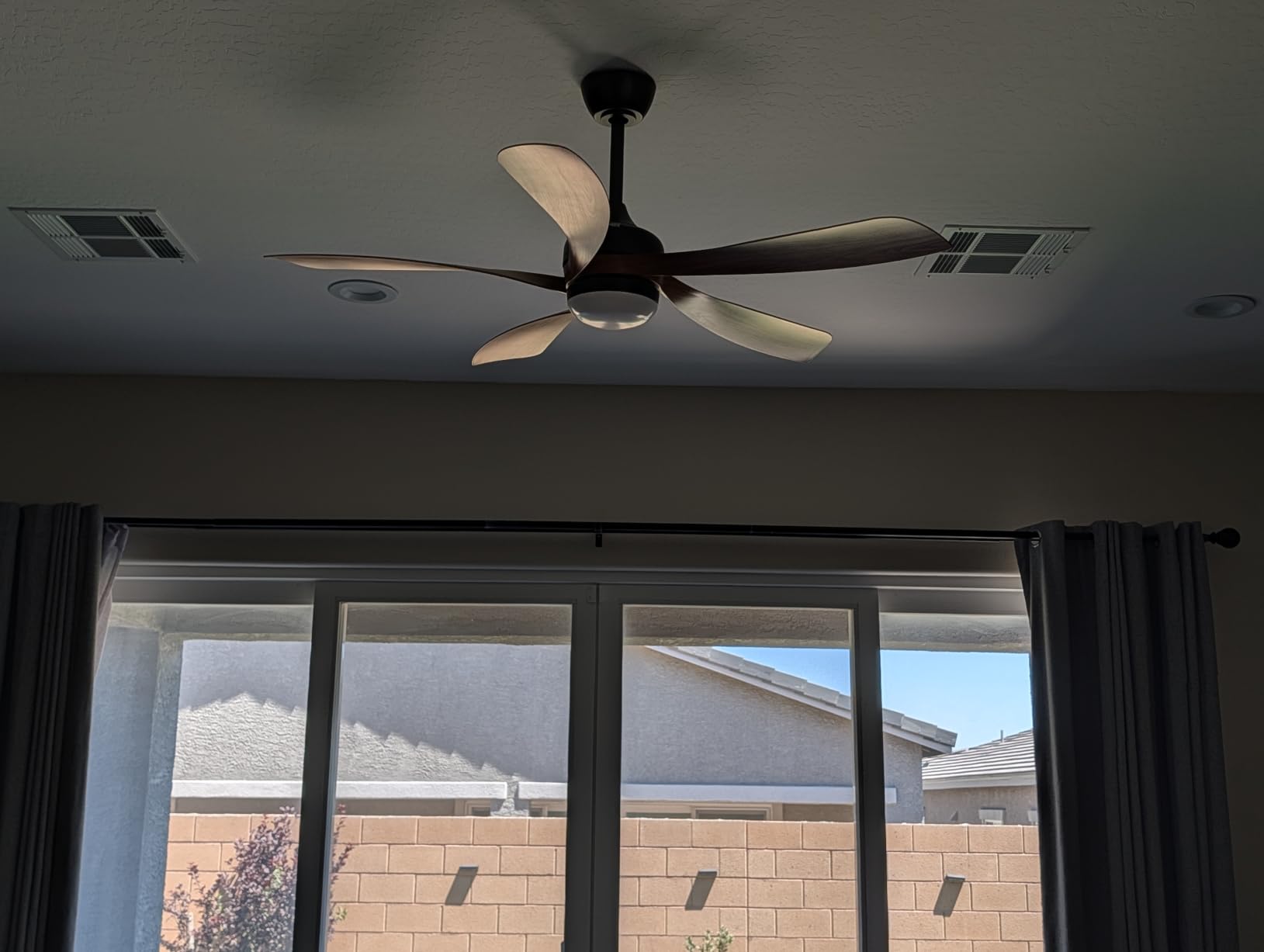 Sofucor 52 Inch Ceiling Fan with Light, 5 ABS Blades customer photo 1