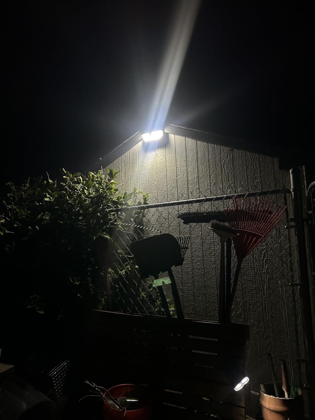 TECKNET 416 LED Solar Lights Outdoor Motion Sensor Waterproof 4200lm, 2 Pack | IP66 Waterproof, 300° Wide Angle & 3 Modes Motion Sensor Solar Flood Wall Lights for Patio, Fence, Deck, Garage & Street customer photo 2