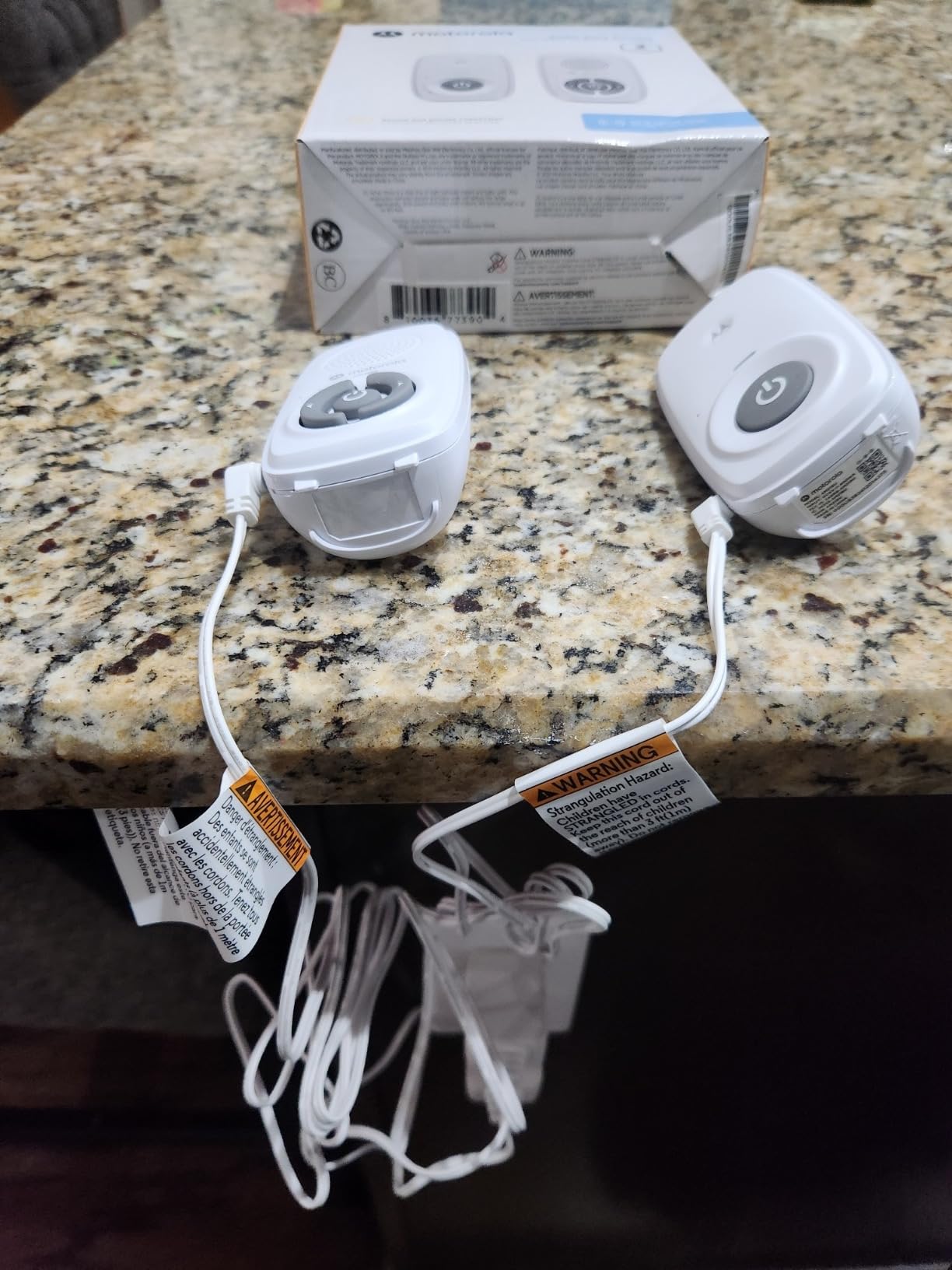 Motorola Nursery Audio Baby Monitor, No WiFi, Long Range 1000 ft, Volume Control, DECT Private Connection, Cry Detection, Portable Battery Parent Unit, Ideal for Safe Monitoring, No App, AM21 customer photo 2