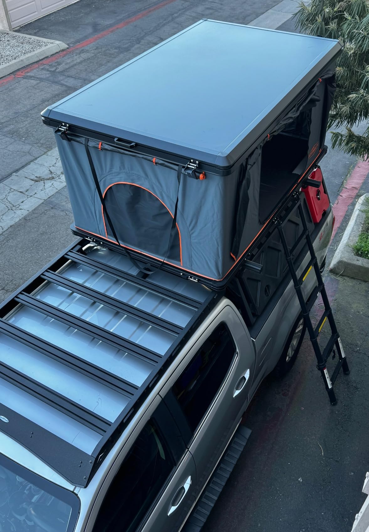 Rooftop Tent Hard Shell with Winter Insulation for 4-Season Camping | Aluminum hardshell,2-layer mat,LED light strip,2 Person Car Roof top tent,Suitable for Jeep Truck SUV Trailer customer photo 1