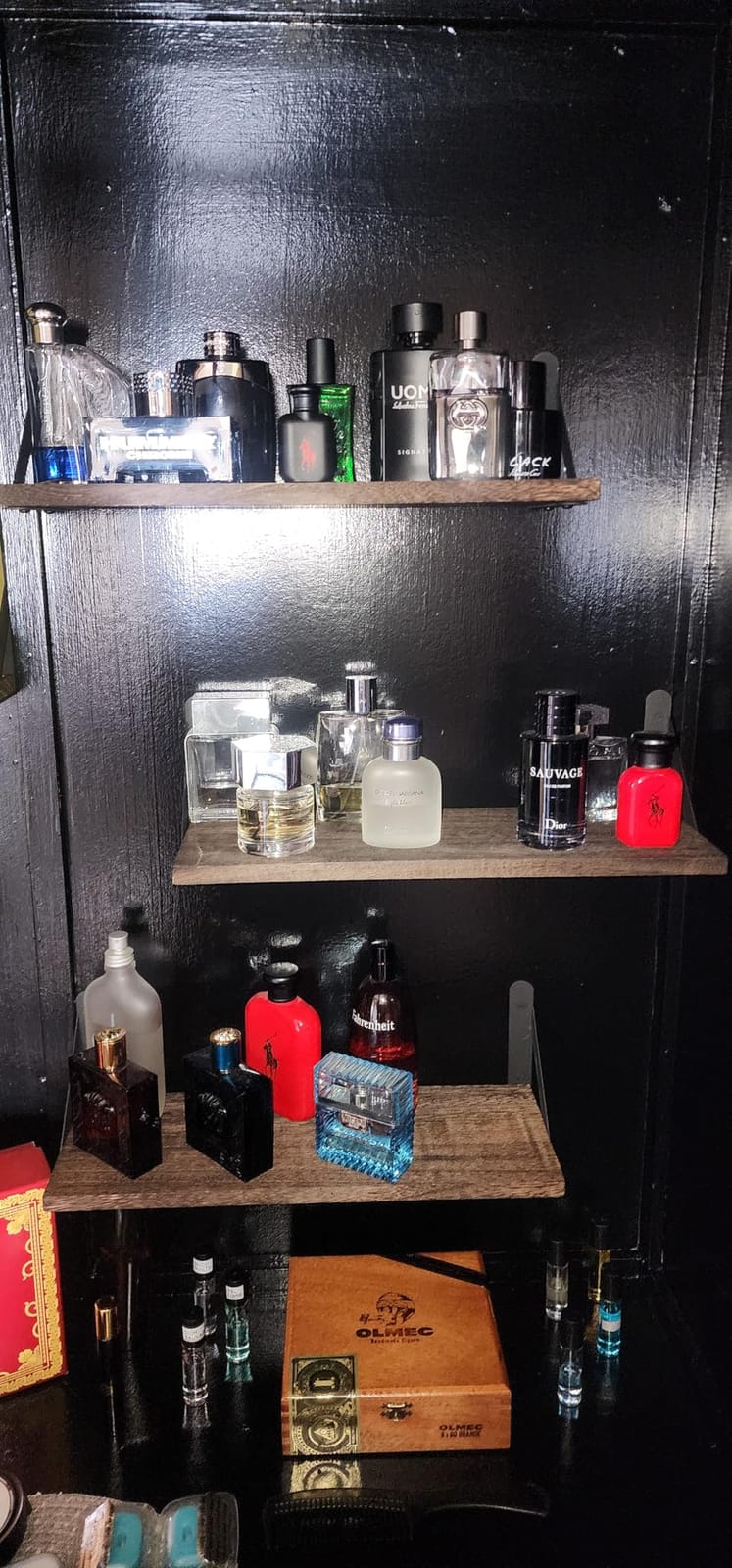 YGEOMER 16.5in Floating Shelves for Wall Home Decor, Black Set of 6 | Rustic wood shelves with metal brackets. Space-saving for books & decor. Works in bathroom, kitchen, living room & bedroom. customer photo 1